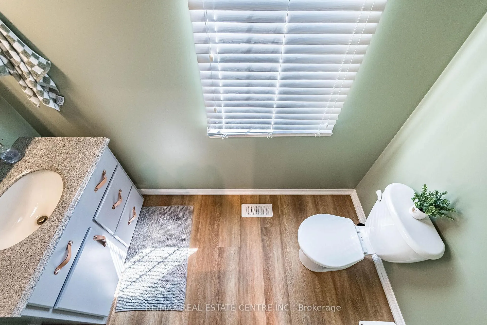 Photo 9 of 78 Lambert Crescent, Brantford, Empire — HOMEH