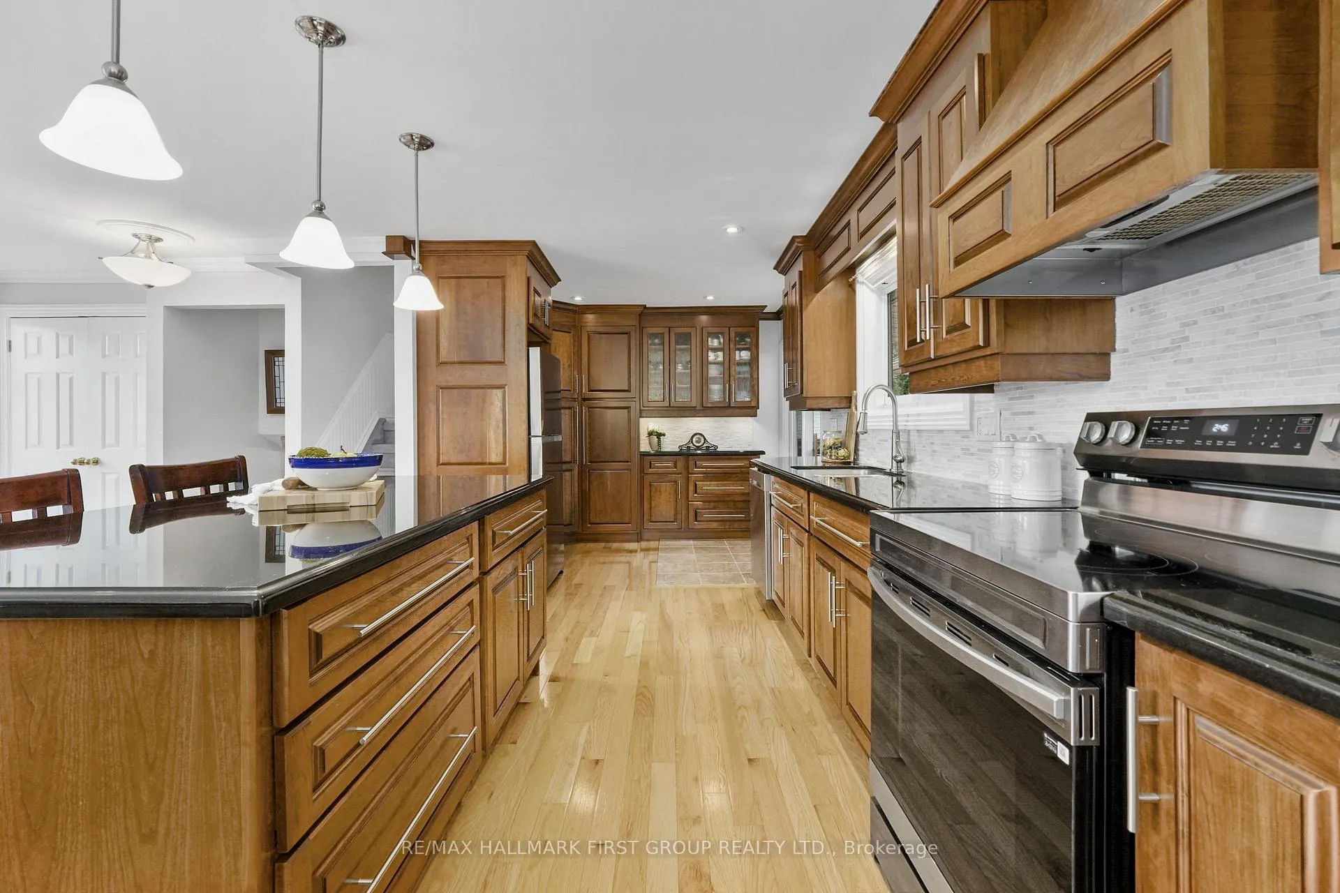 Photo 12 of 8266 Albert Court, Hamilton Township, Rural Hamilton — HOMEH