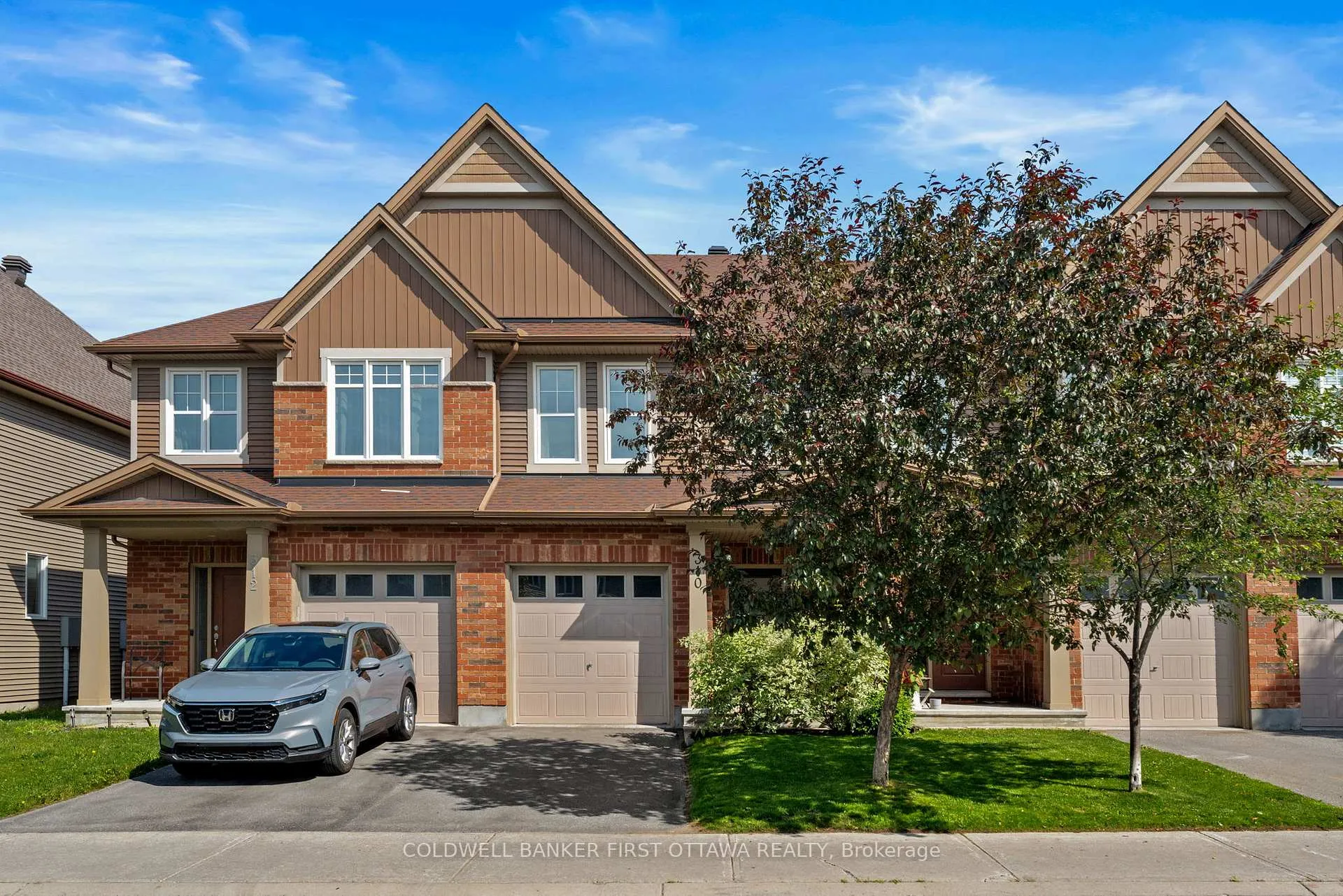 Photo 3 of 310 Fergus Crescent, Ottawa, Barrhaven - Cedargrove/Fraserdale — HOMEH