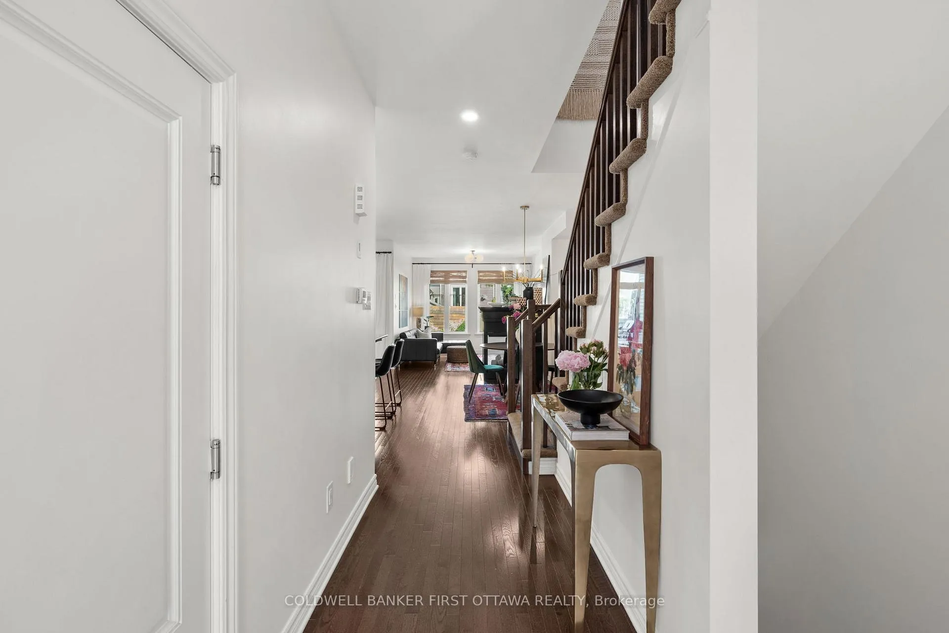 Photo 6 of 310 Fergus Crescent, Ottawa, Barrhaven - Cedargrove/Fraserdale — HOMEH