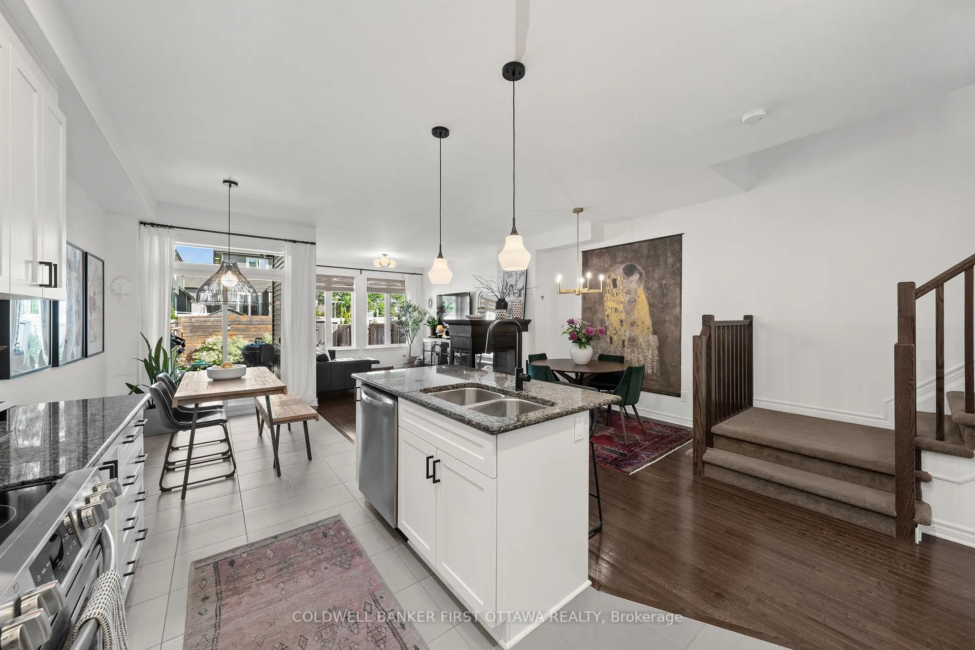 Photo 13 of 310 Fergus Crescent, Ottawa, Barrhaven - Cedargrove/Fraserdale — HOMEH