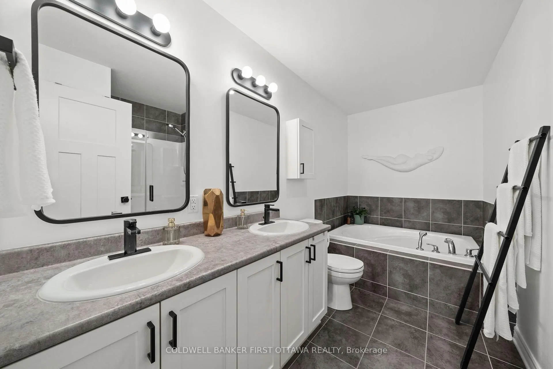 Photo 28 of 310 Fergus Crescent, Ottawa, Barrhaven - Cedargrove/Fraserdale — HOMEH