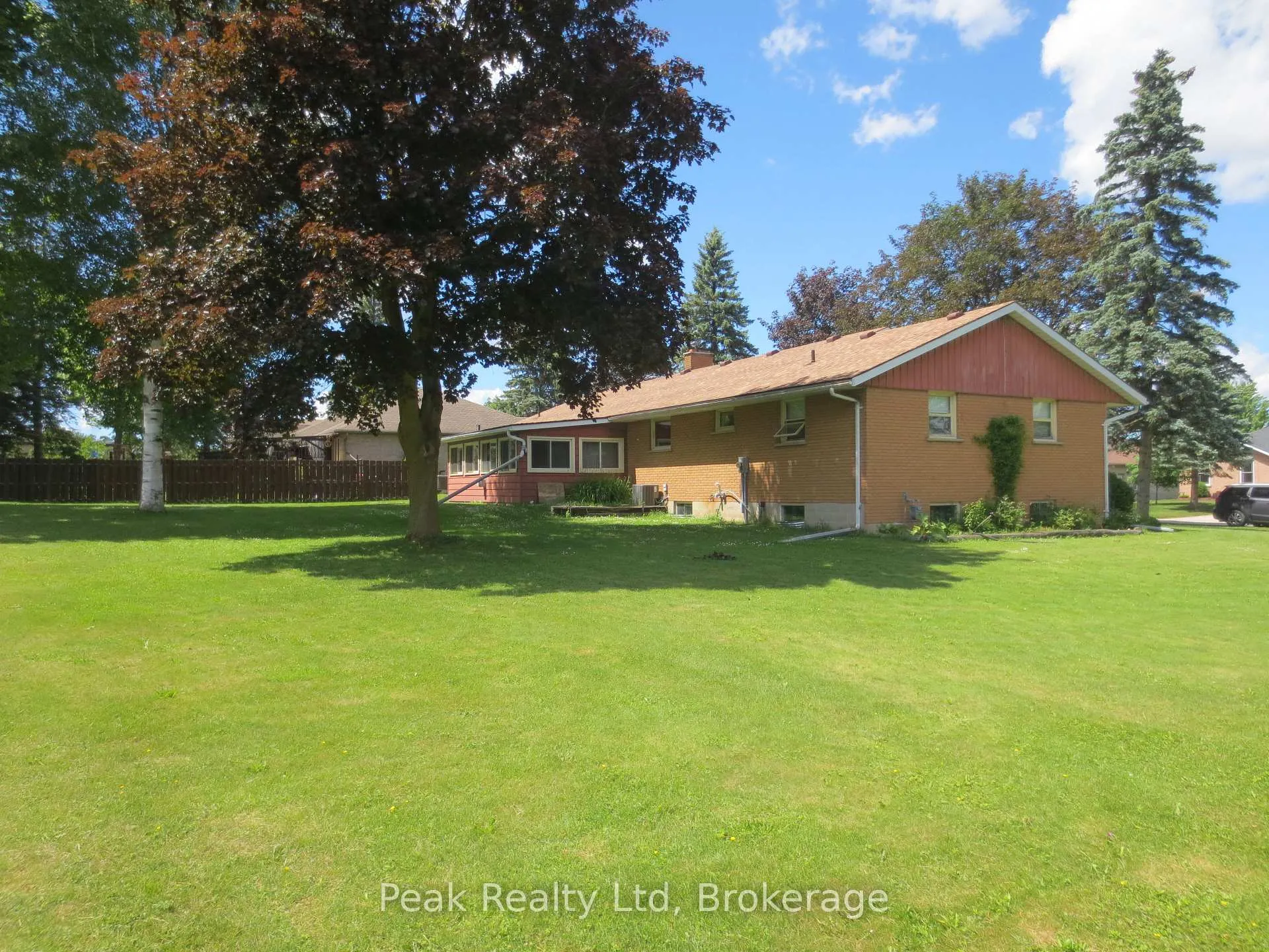 Photo 6 of 22 Brown Street S, Minto — HOMEH