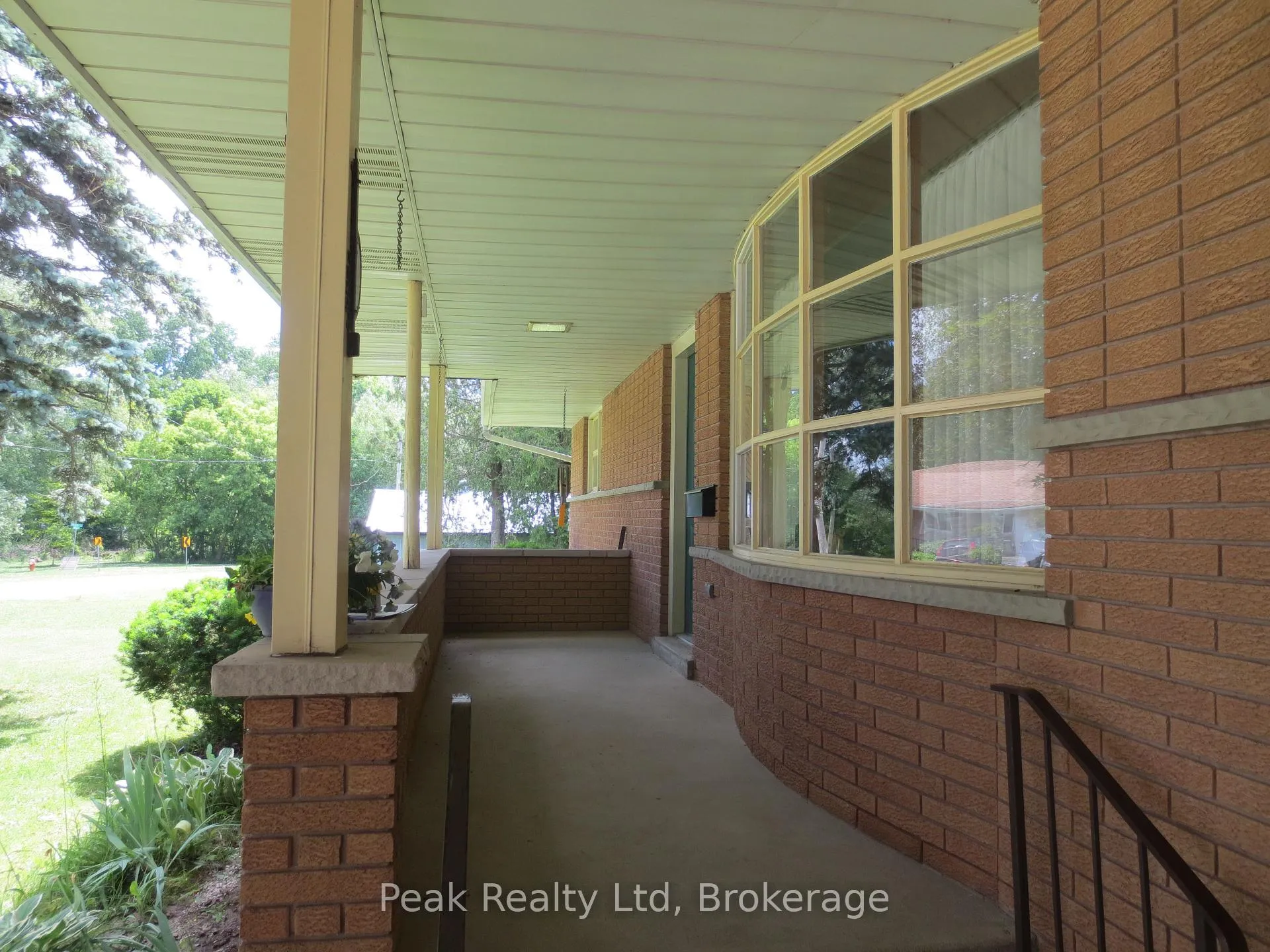 Photo 11 of 22 Brown Street S, Minto — HOMEH