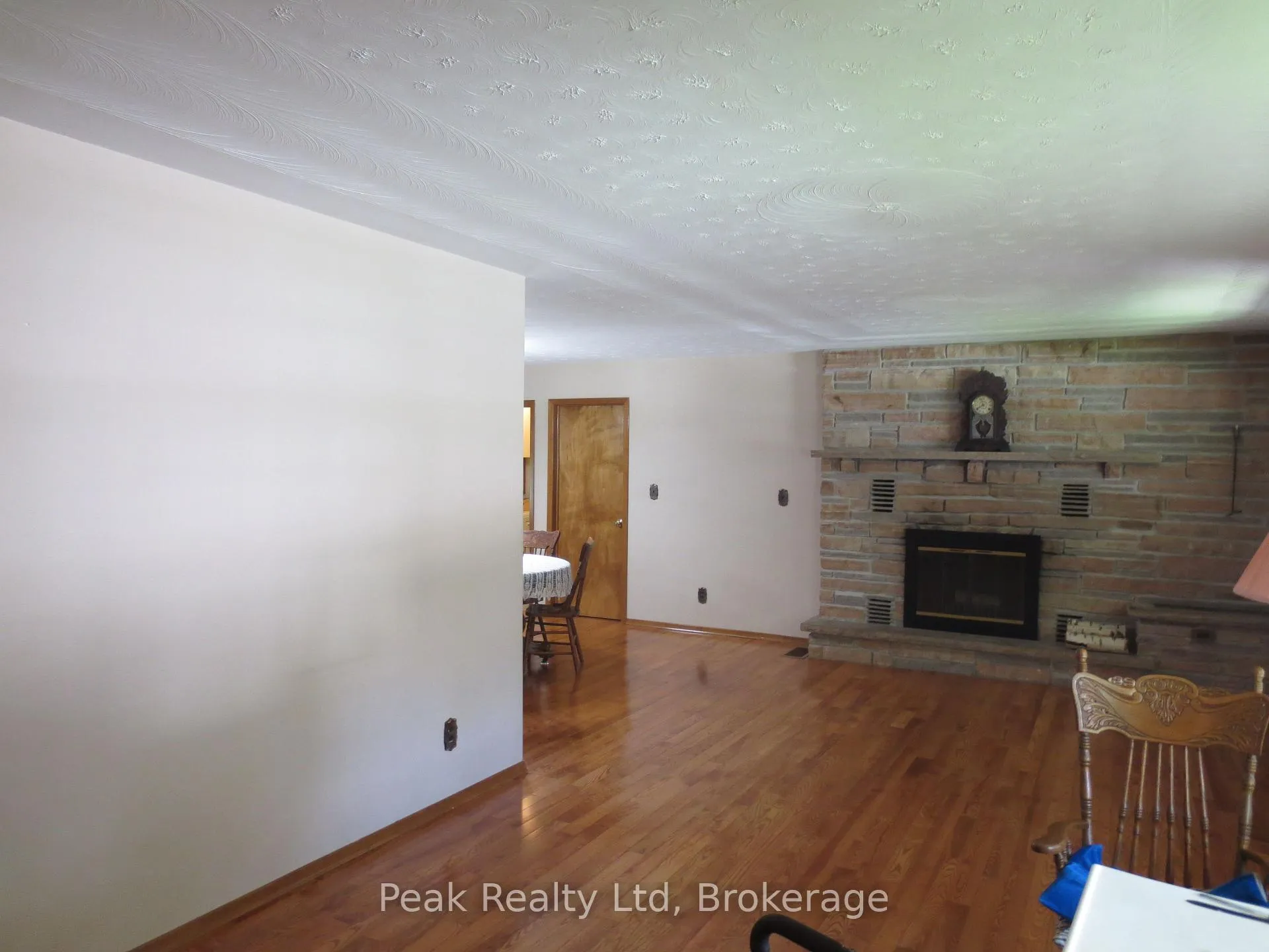 Photo 14 of 22 Brown Street S, Minto — HOMEH