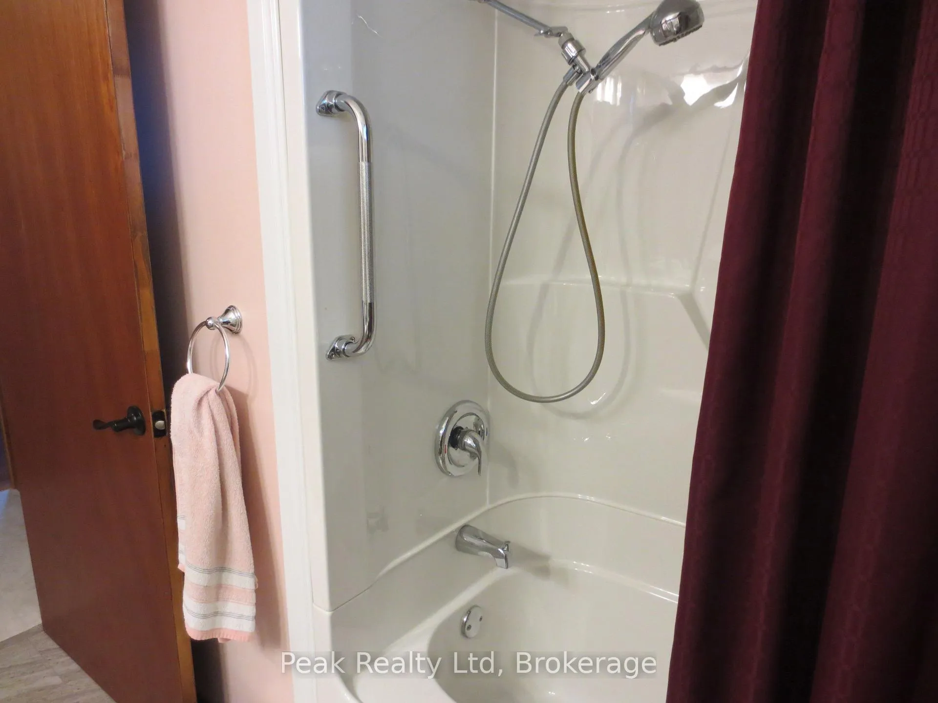 Photo 17 of 22 Brown Street S, Minto — HOMEH