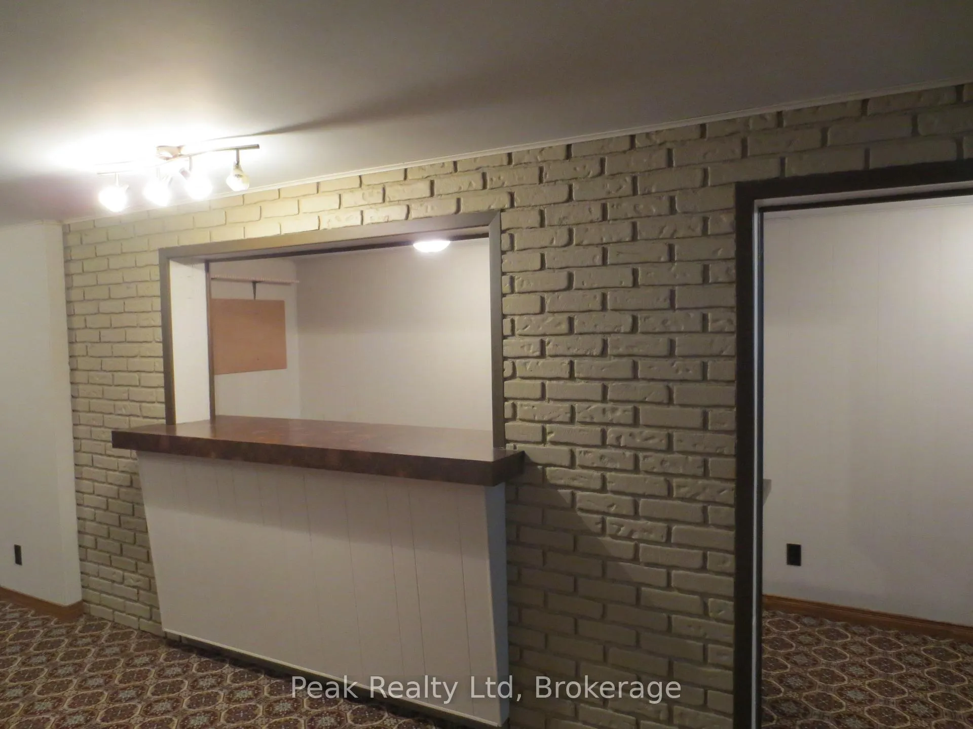 Photo 26 of 22 Brown Street S, Minto — HOMEH