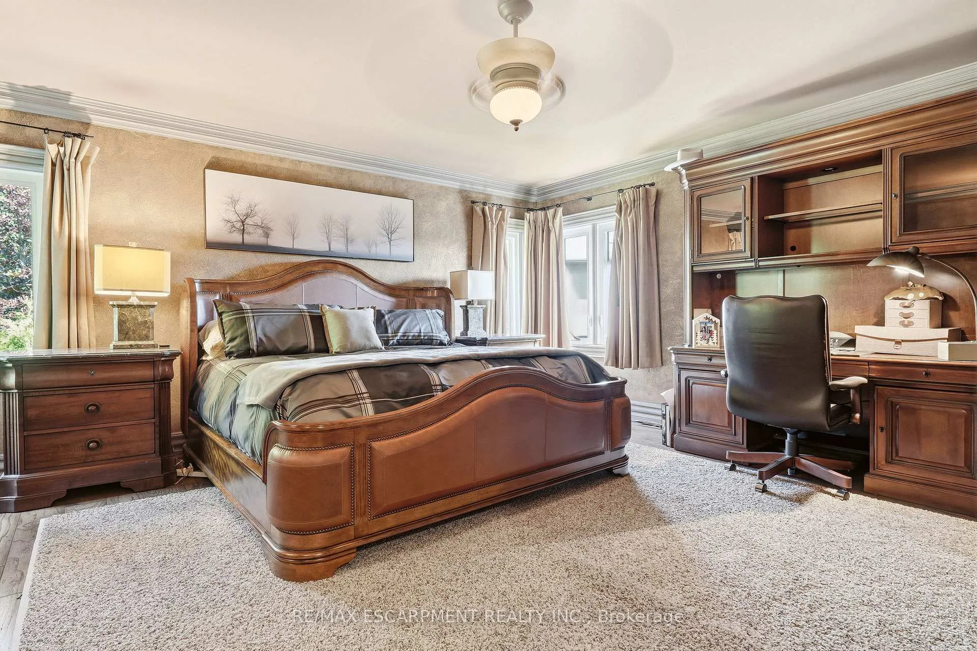 Photo 22 of 1111 Crofton Way, Burlington, Tyandaga — HOMEH