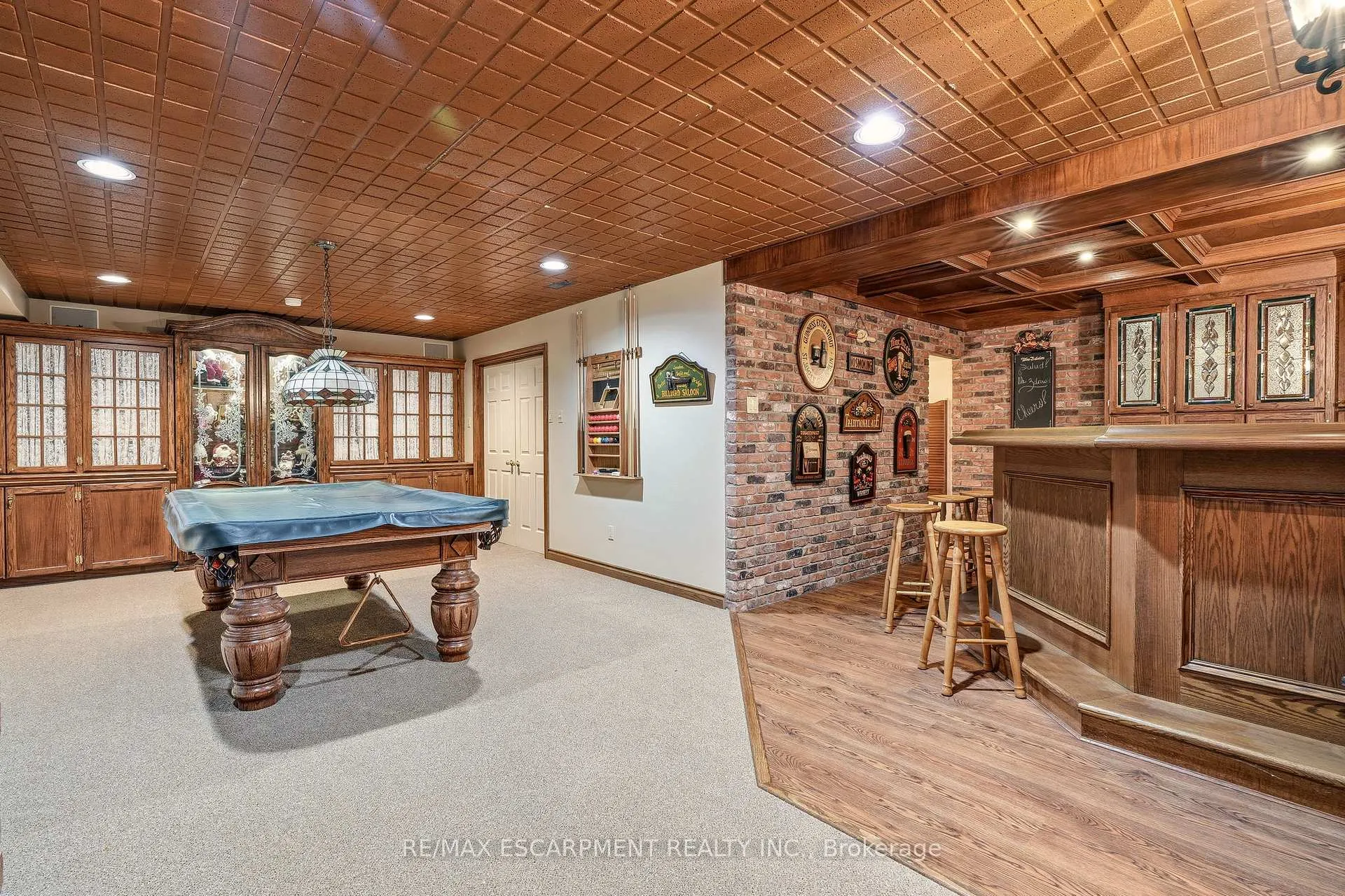Photo 28 of 1111 Crofton Way, Burlington, Tyandaga — HOMEH