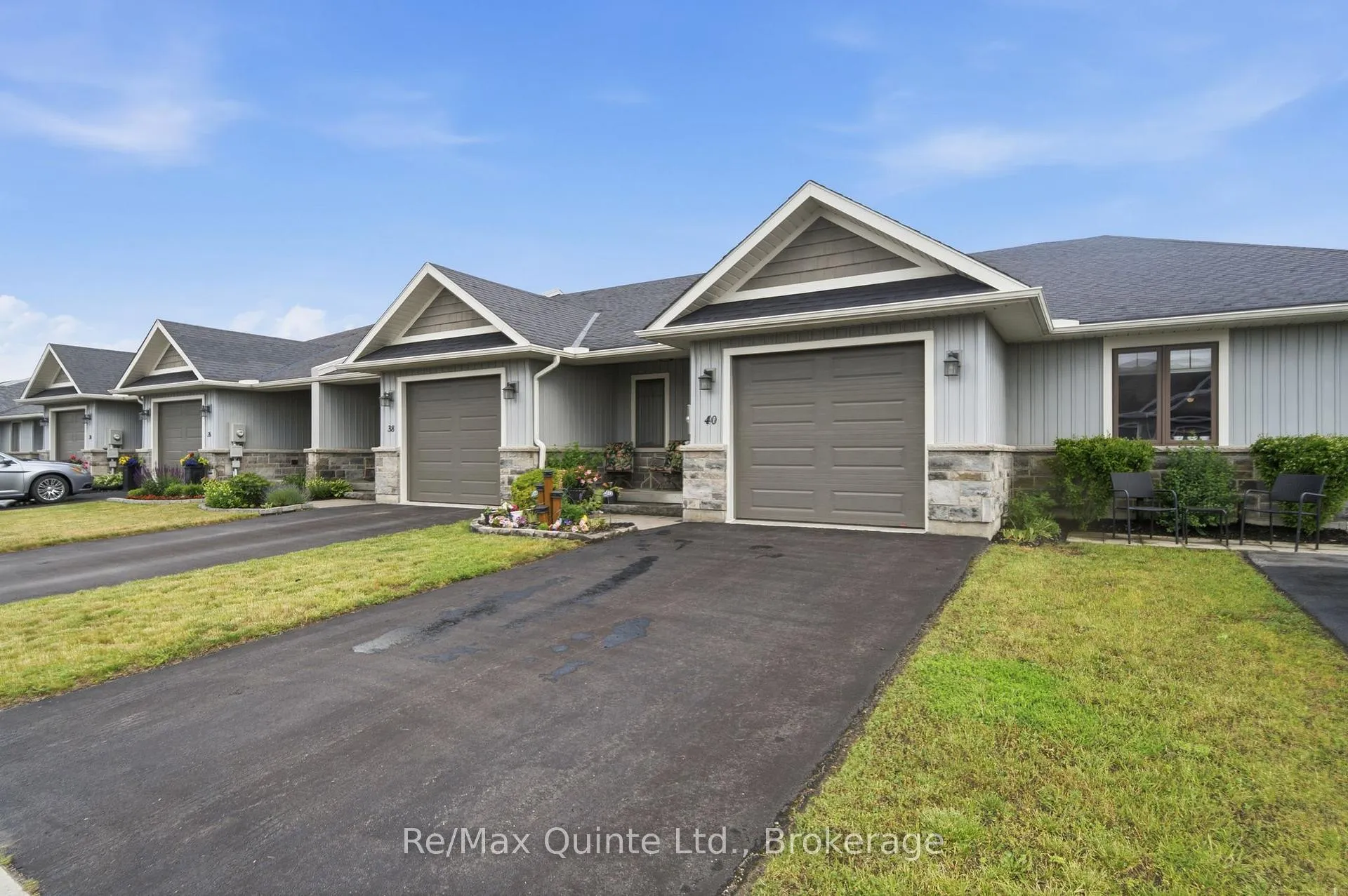 Photo 2 of 40 Cobblestone Street, Belleville, Belleville Ward — HOMEH