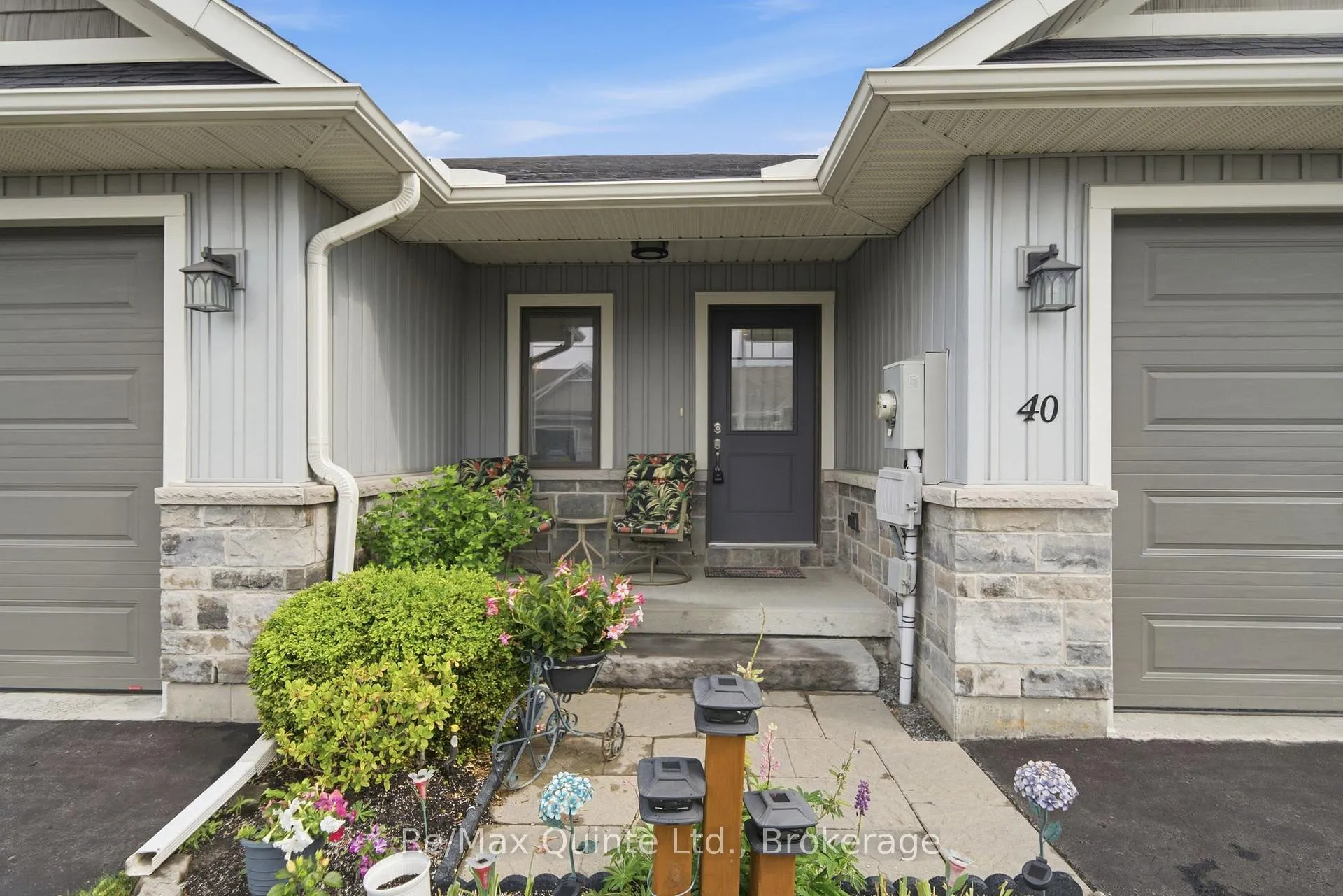Photo 3 of 40 Cobblestone Street, Belleville, Belleville Ward — HOMEH
