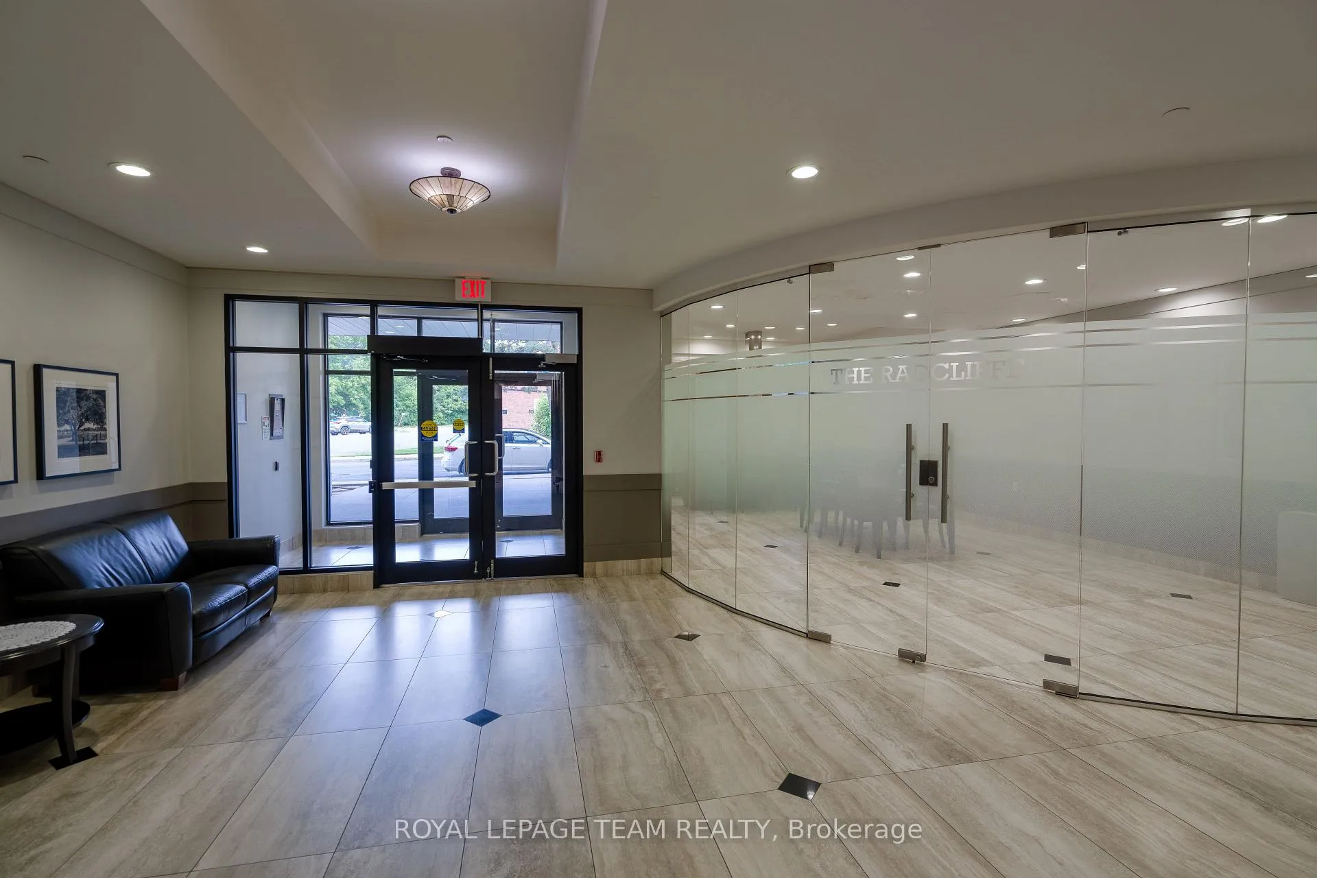 Photo 4 of Unit 708, 327 Breezehill Avenue S, Ottawa, West Centre Town — HOMEH