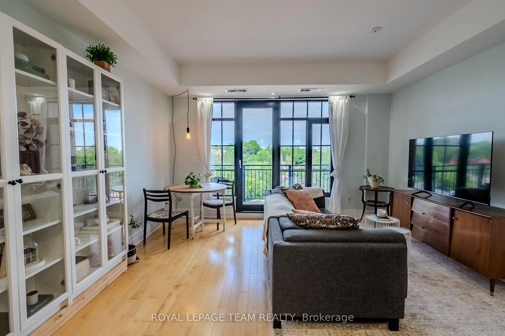 Photo 14 of Unit 708, 327 Breezehill Avenue S, Ottawa, West Centre Town — HOMEH
