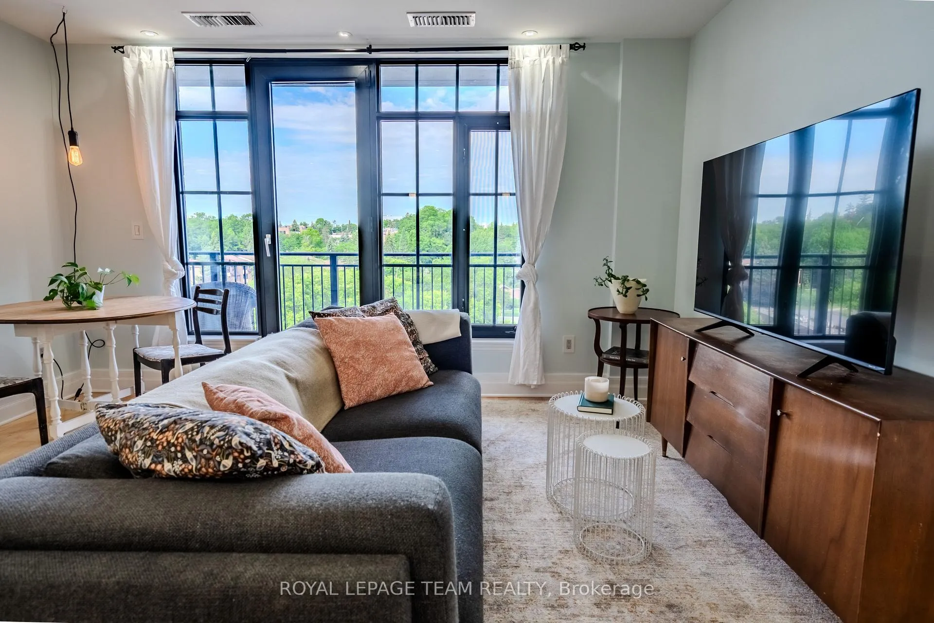 Photo 16 of Unit 708, 327 Breezehill Avenue S, Ottawa, West Centre Town — HOMEH