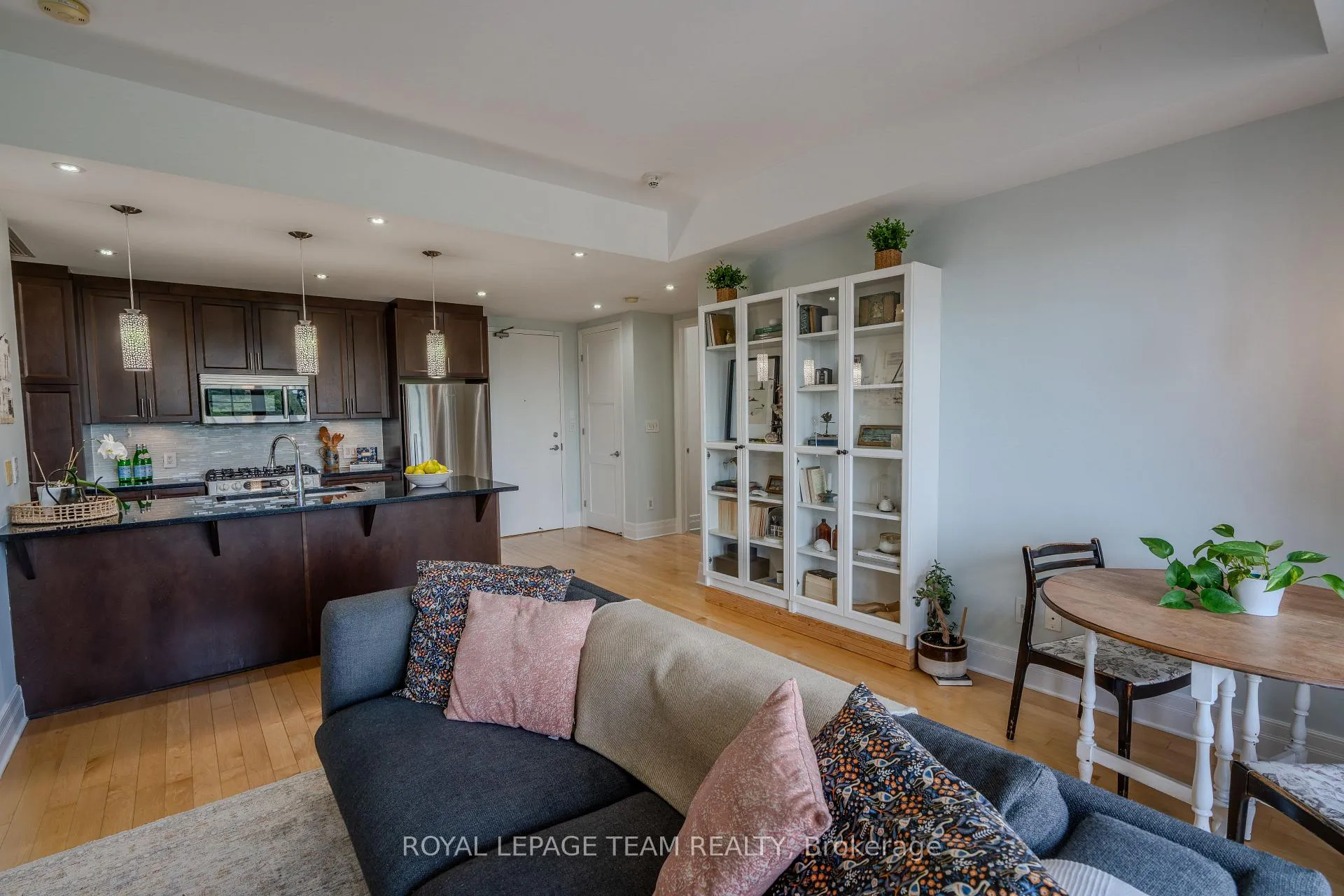 Photo 19 of Unit 708, 327 Breezehill Avenue S, Ottawa, West Centre Town — HOMEH
