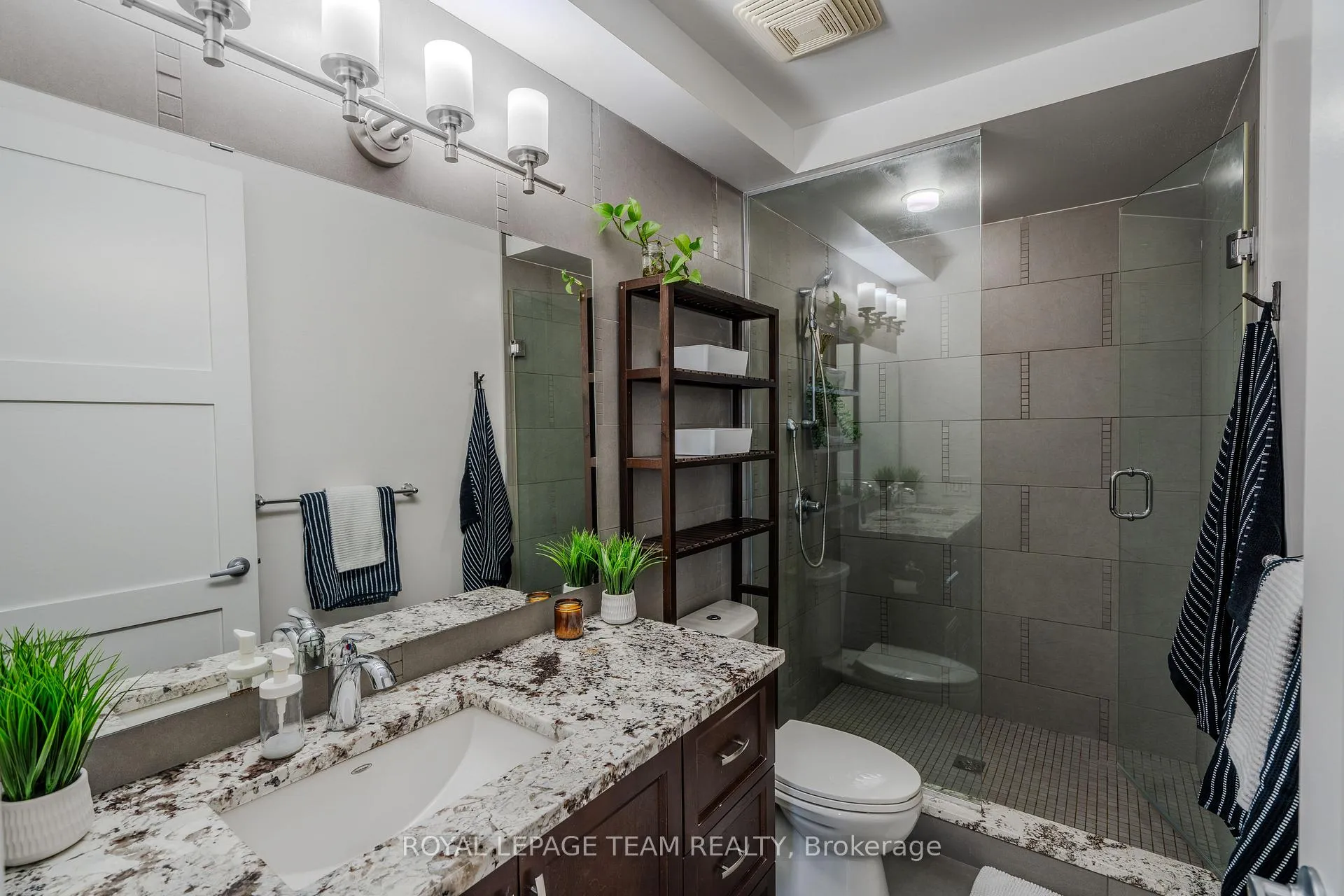 Photo 24 of Unit 708, 327 Breezehill Avenue S, Ottawa, West Centre Town — HOMEH