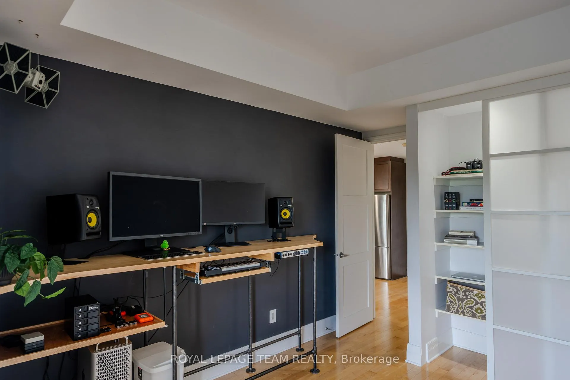 Photo 33 of Unit 708, 327 Breezehill Avenue S, Ottawa, West Centre Town — HOMEH