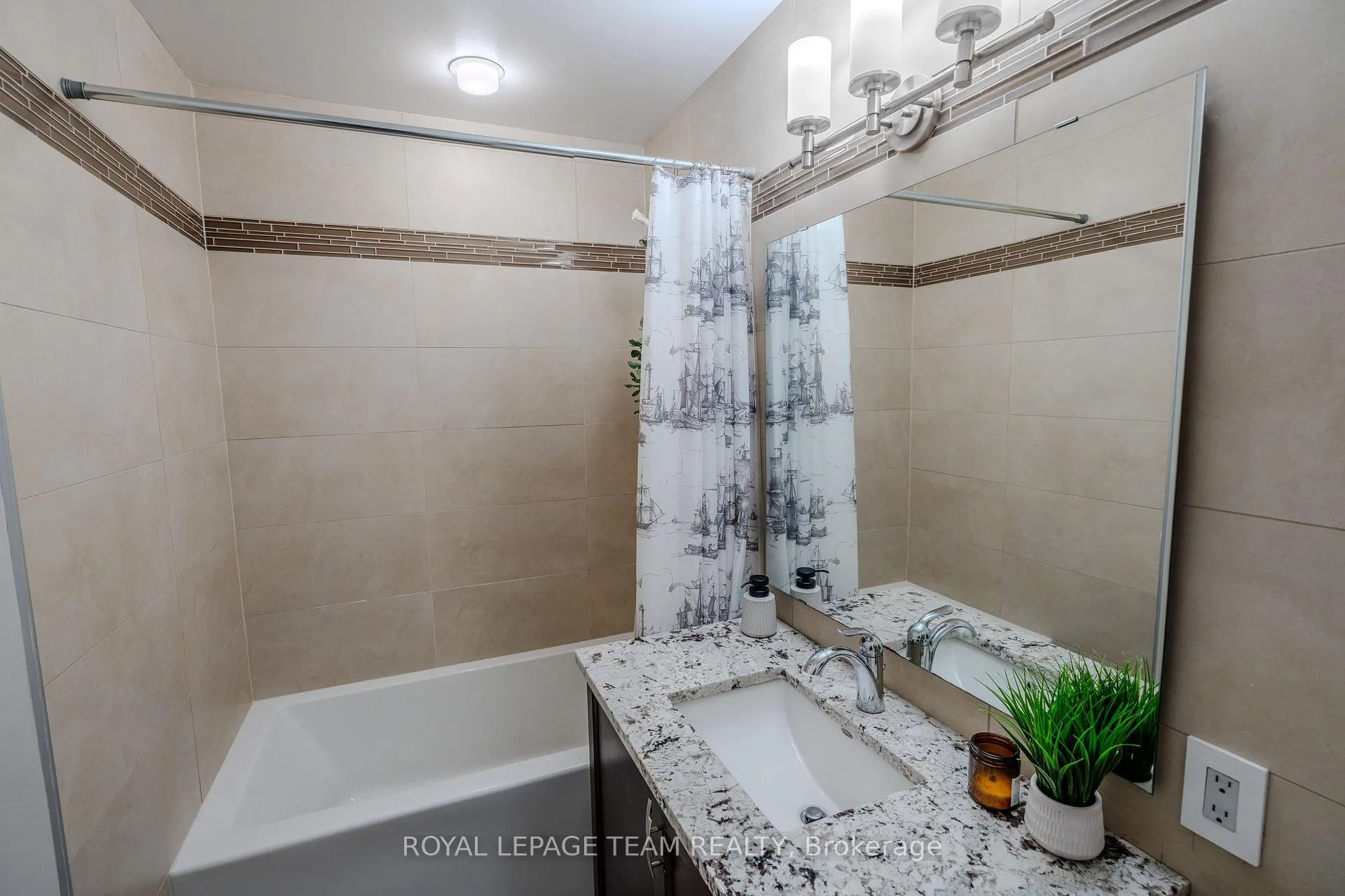 Photo 34 of Unit 708, 327 Breezehill Avenue S, Ottawa, West Centre Town — HOMEH