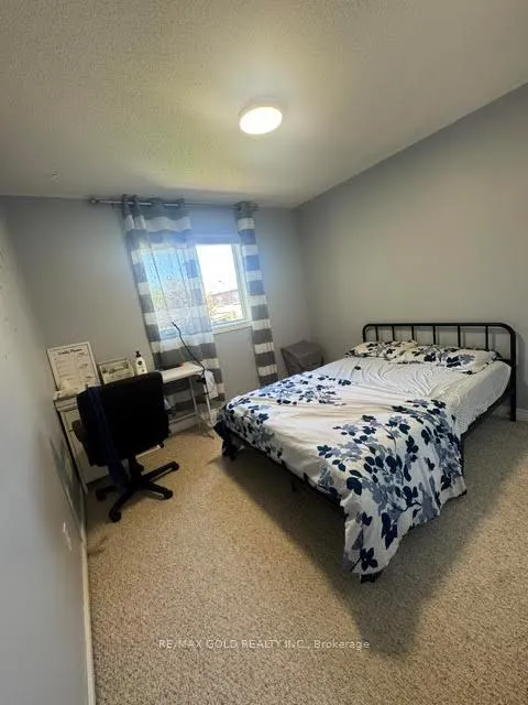 Photo 7 of 45 Northampton Boulevard, Hamilton, Stoney Creek — HOMEH