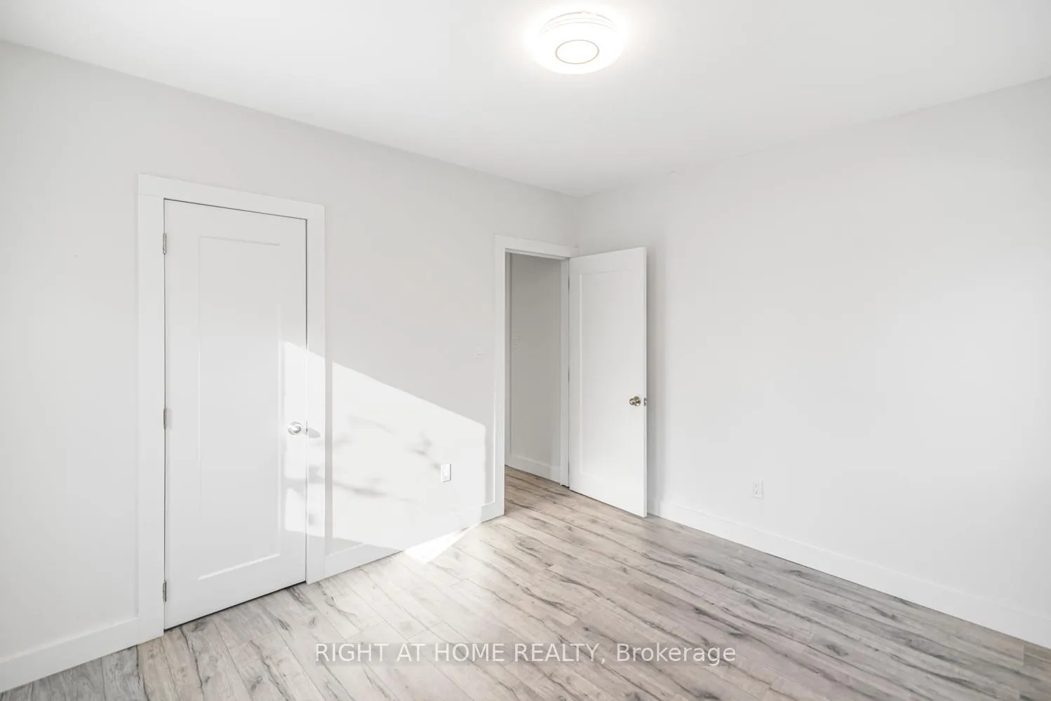 Photo 9 of 100 Green Mountain Road E, Hamilton, Rural Stoney Creek — HOMEH