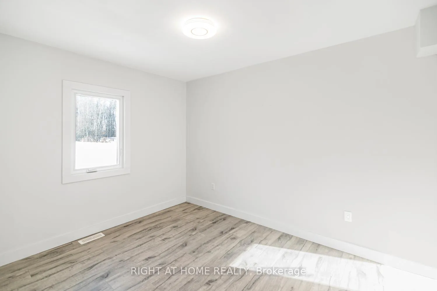 Photo 16 of 100 Green Mountain Road E, Hamilton, Rural Stoney Creek — HOMEH