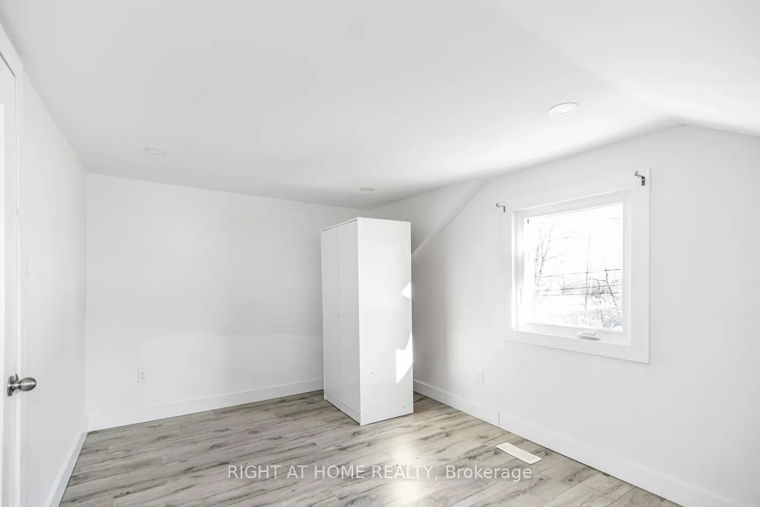 Photo 30 of 100 Green Mountain Road E, Hamilton, Rural Stoney Creek — HOMEH