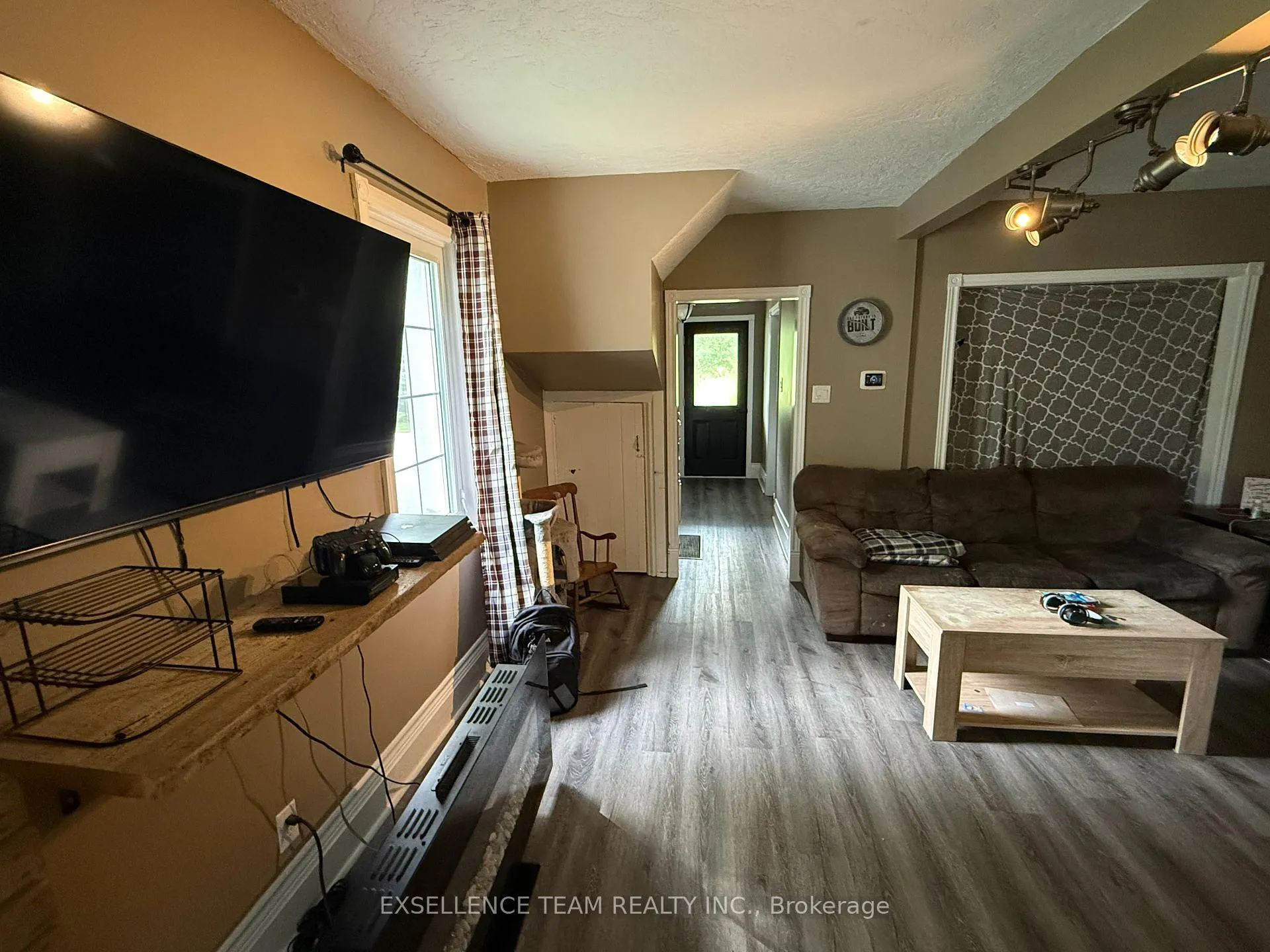Photo 16 of 23 Mechanic Street E, North Glengarry, Maxville — HOMEH