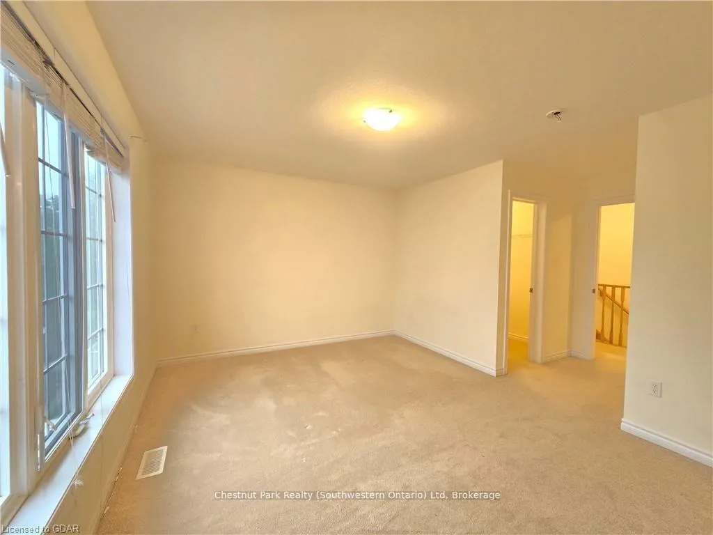 Photo 16 of Unit 41, 88 Decorso Drive, Guelph, Kortright East — HOMEH