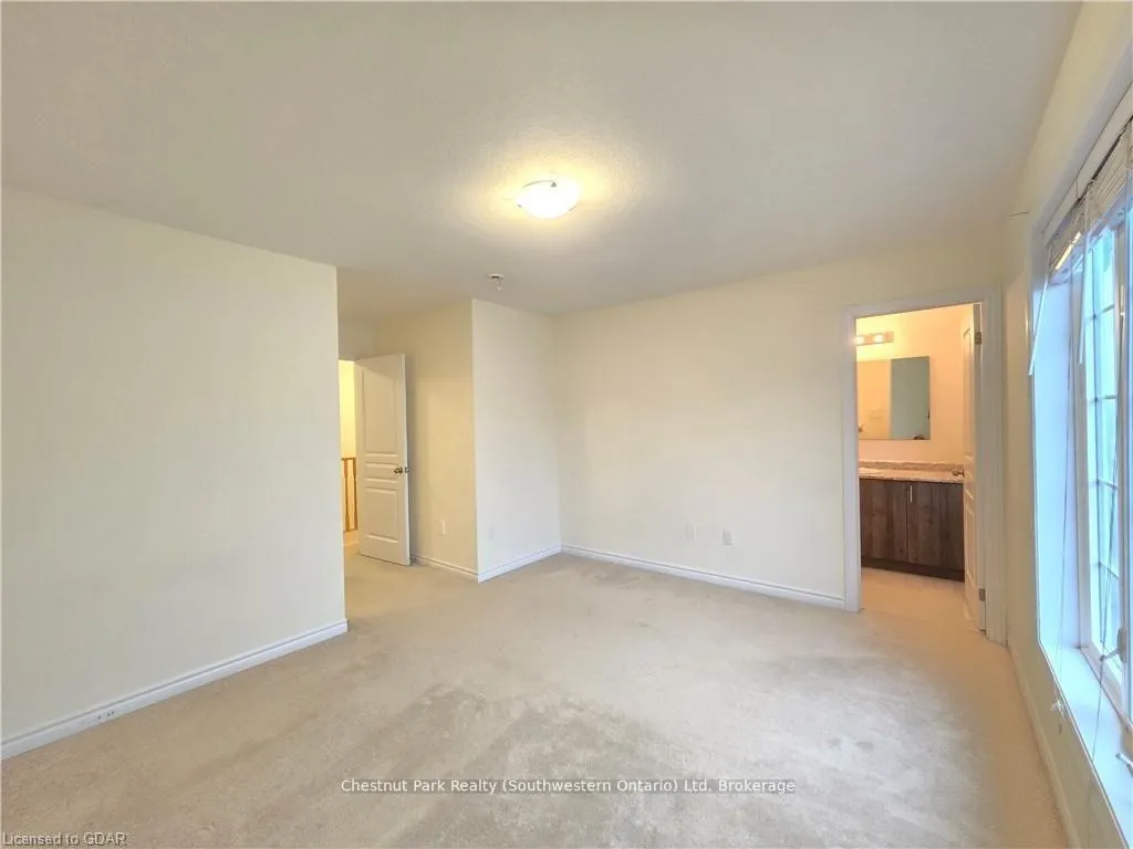 Photo 17 of Unit 41, 88 Decorso Drive, Guelph, Kortright East — HOMEH