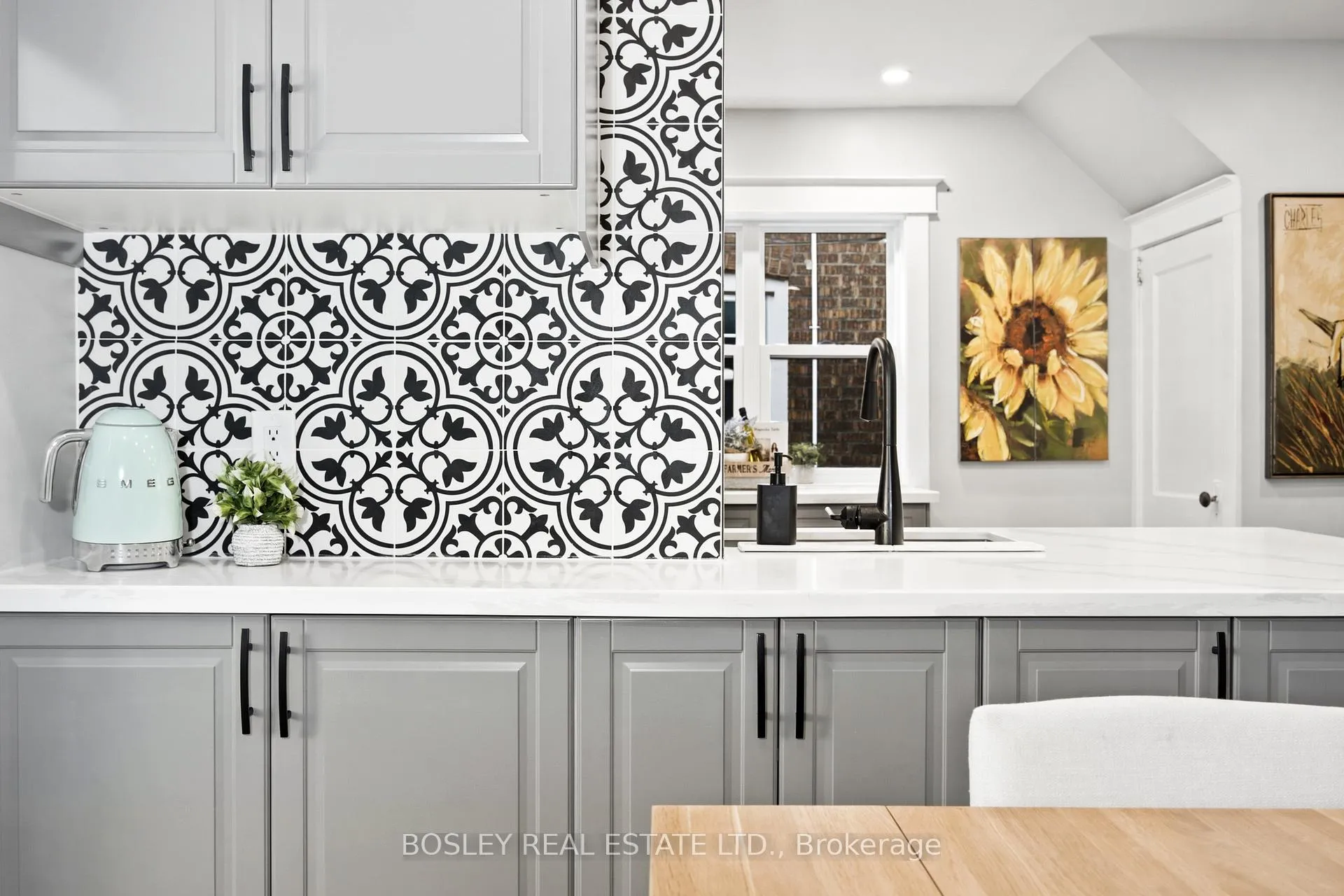 Photo 15 of 117 Oakcrest Avenue, Toronto, East End-Danforth — HOMEH