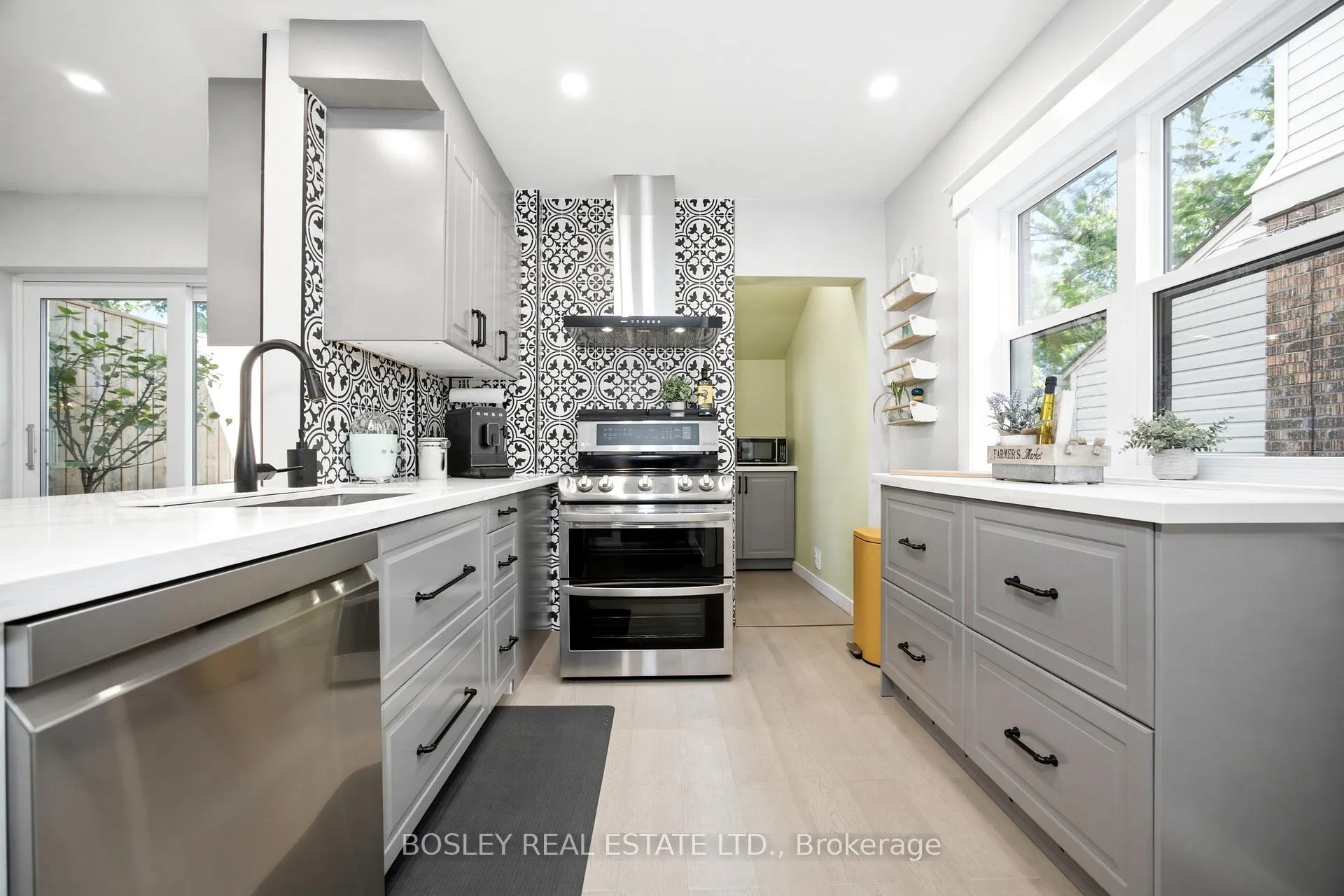 Photo 17 of 117 Oakcrest Avenue, Toronto, East End-Danforth — HOMEH