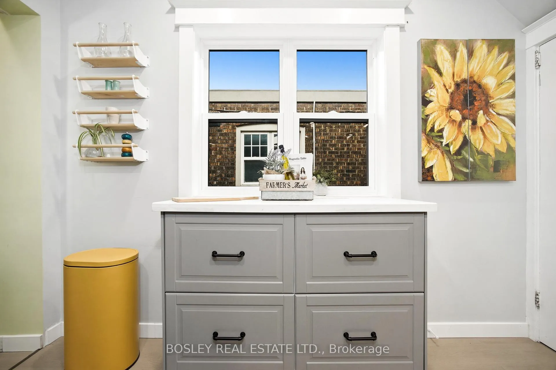 Photo 18 of 117 Oakcrest Avenue, Toronto, East End-Danforth — HOMEH