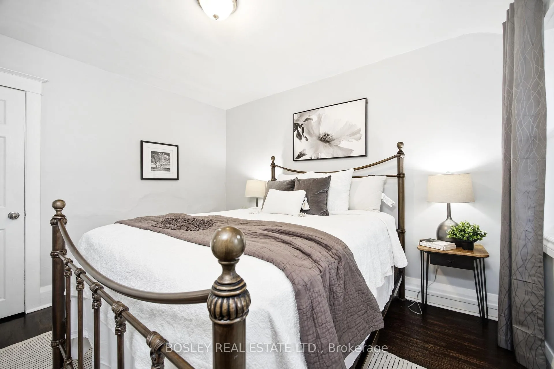 Photo 25 of 117 Oakcrest Avenue, Toronto, East End-Danforth — HOMEH