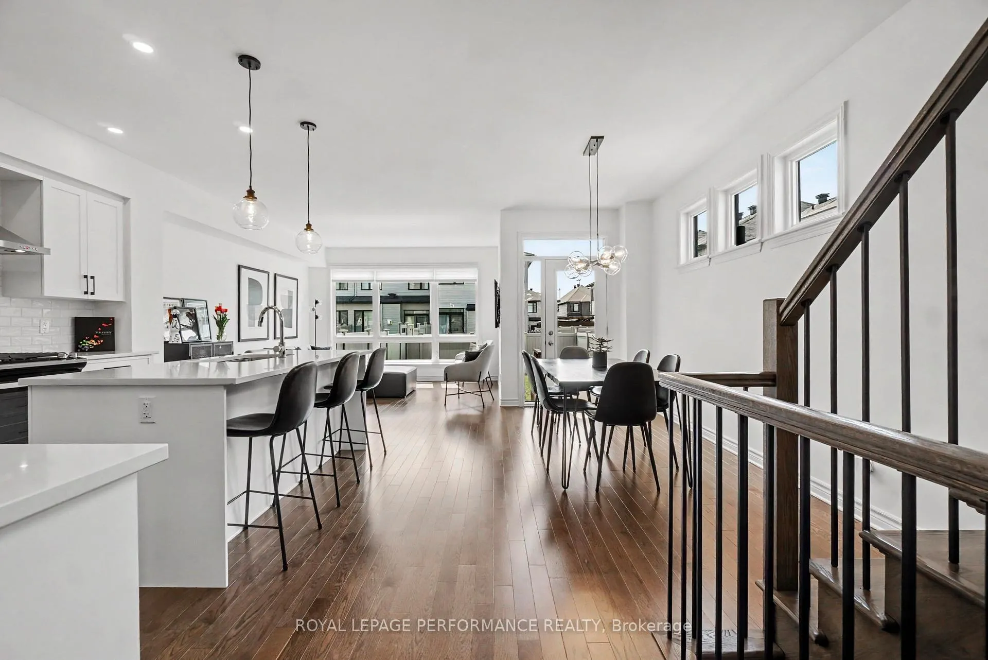 Photo 3 of 355 Cornice Street, Ottawa, Mer Bleue/Bradley Estates/Anderson Park — HOMEH