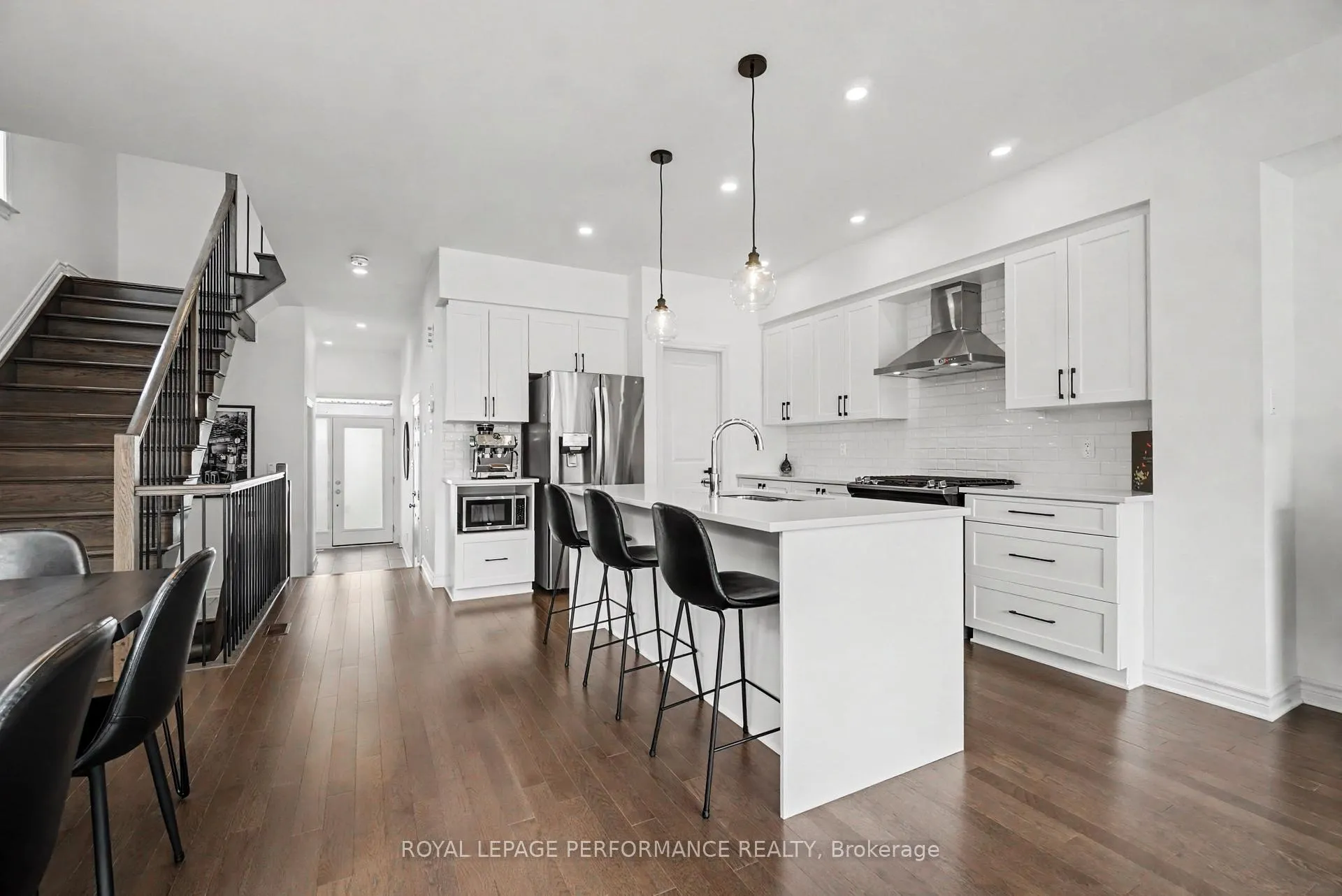 Photo 5 of 355 Cornice Street, Ottawa, Mer Bleue/Bradley Estates/Anderson Park — HOMEH