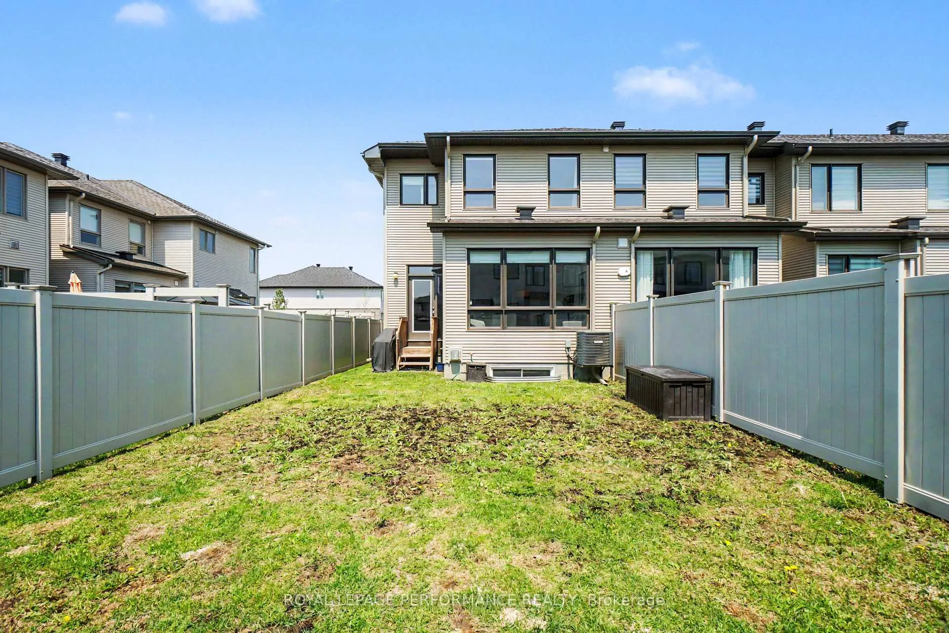 Photo 32 of 355 Cornice Street, Ottawa, Mer Bleue/Bradley Estates/Anderson Park — HOMEH