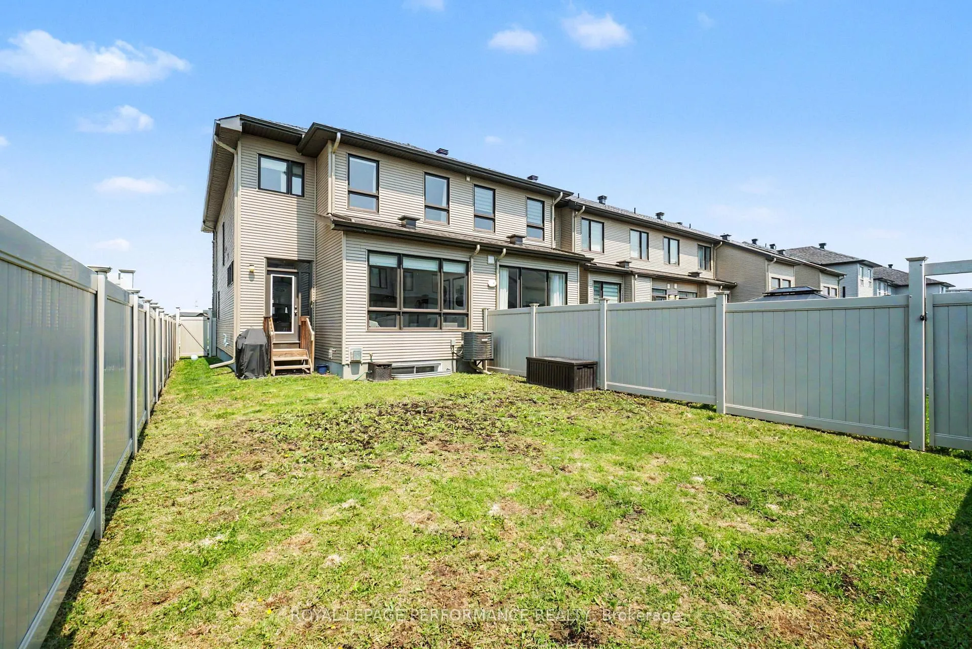 Photo 33 of 355 Cornice Street, Ottawa, Mer Bleue/Bradley Estates/Anderson Park — HOMEH