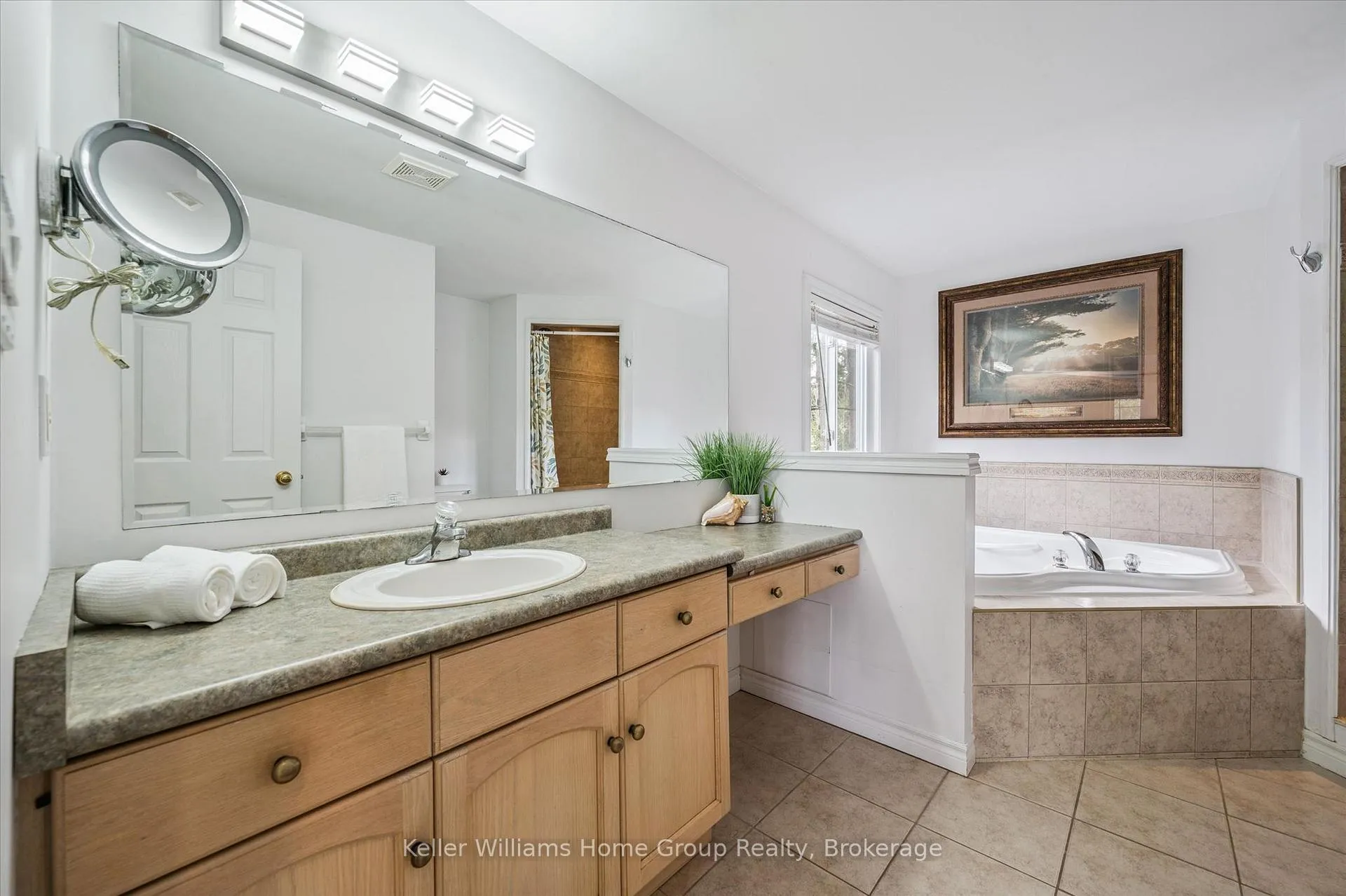 Photo 15 of 609 Perry Street, Centre Wellington, Fergus — HOMEH