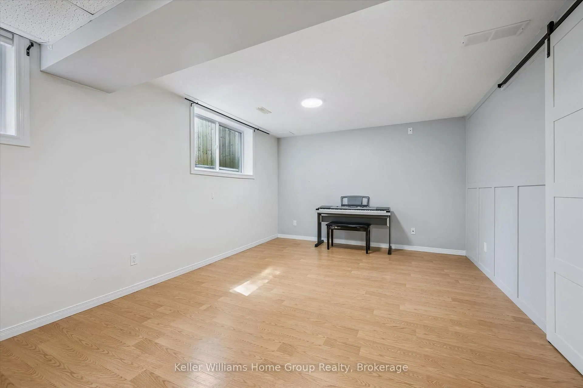 Photo 18 of 609 Perry Street, Centre Wellington, Fergus — HOMEH
