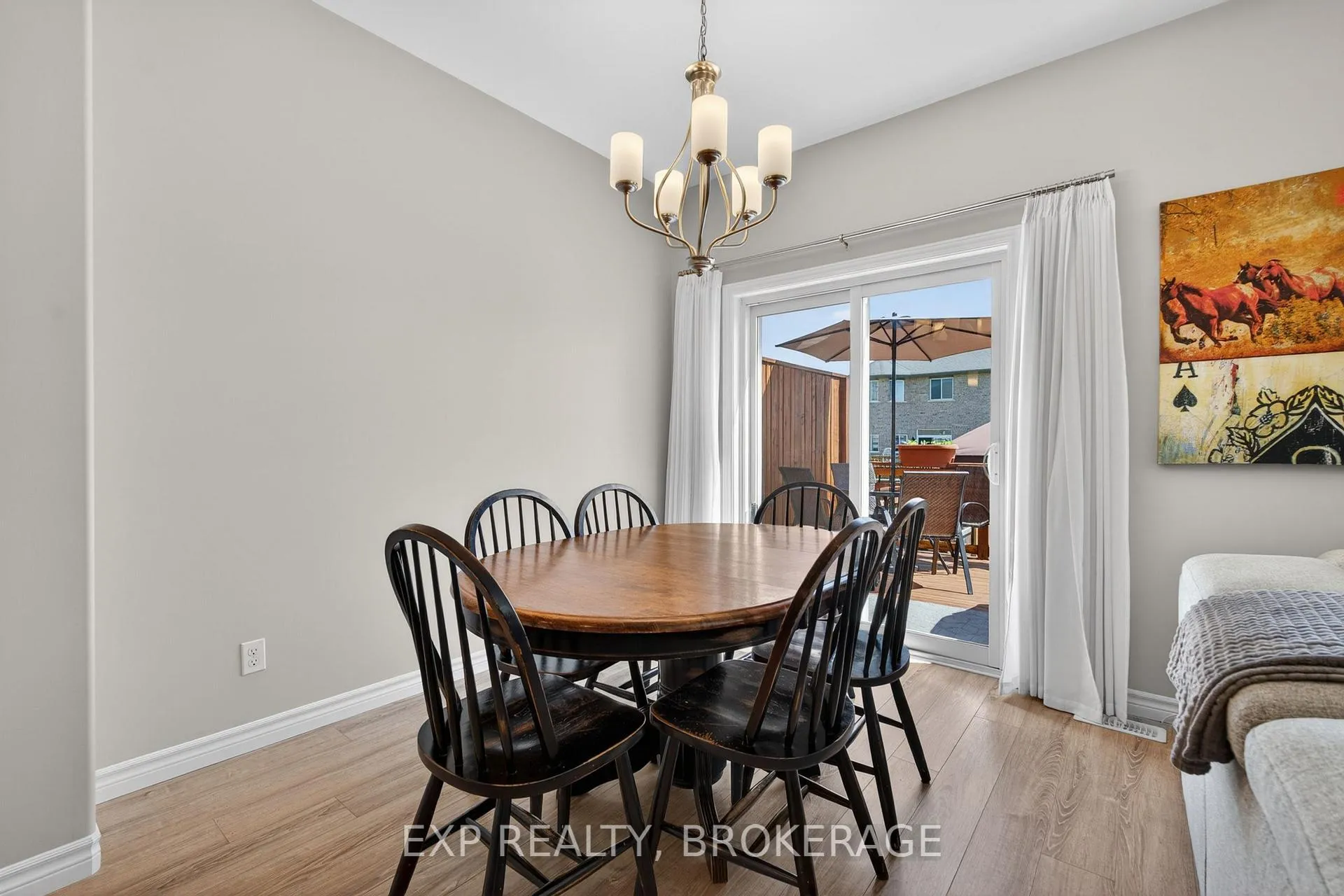 Photo 13 of 20 Ledgerock Court, Quinte West, Sidney Ward — HOMEH