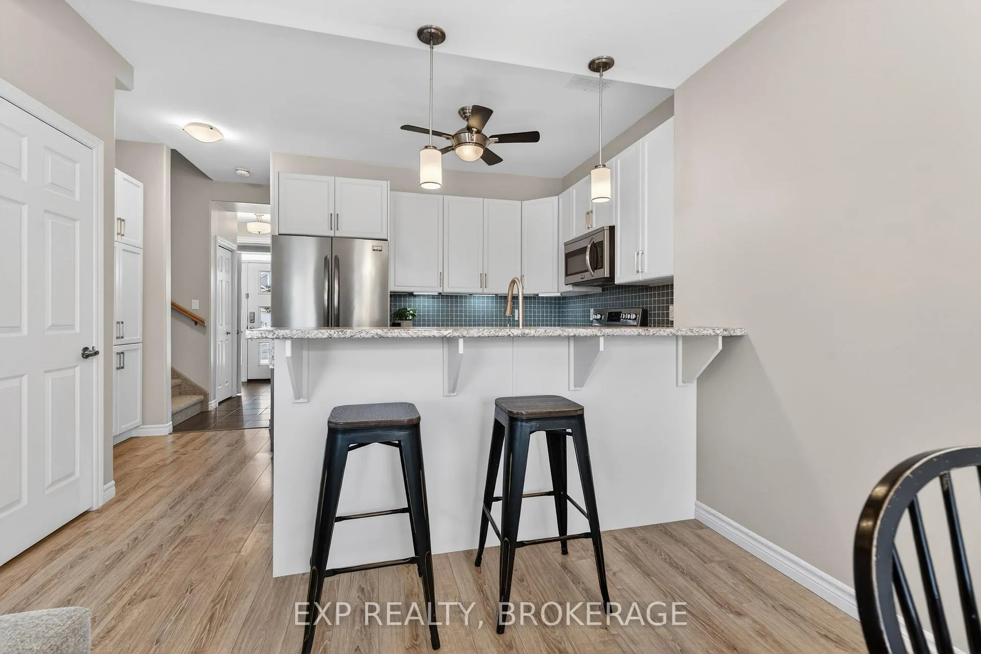 Photo 14 of 20 Ledgerock Court, Quinte West, Sidney Ward — HOMEH