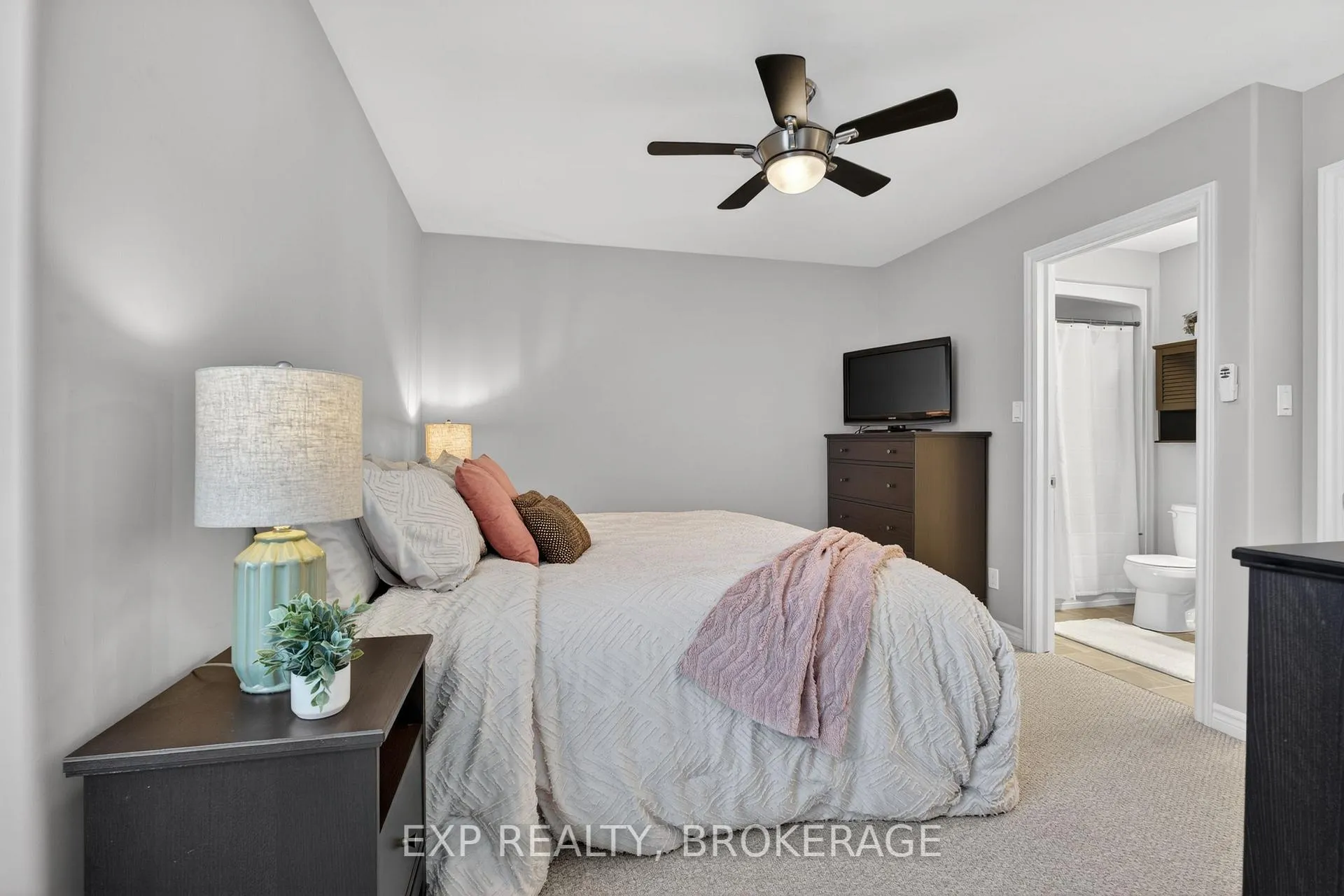 Photo 18 of 20 Ledgerock Court, Quinte West, Sidney Ward — HOMEH