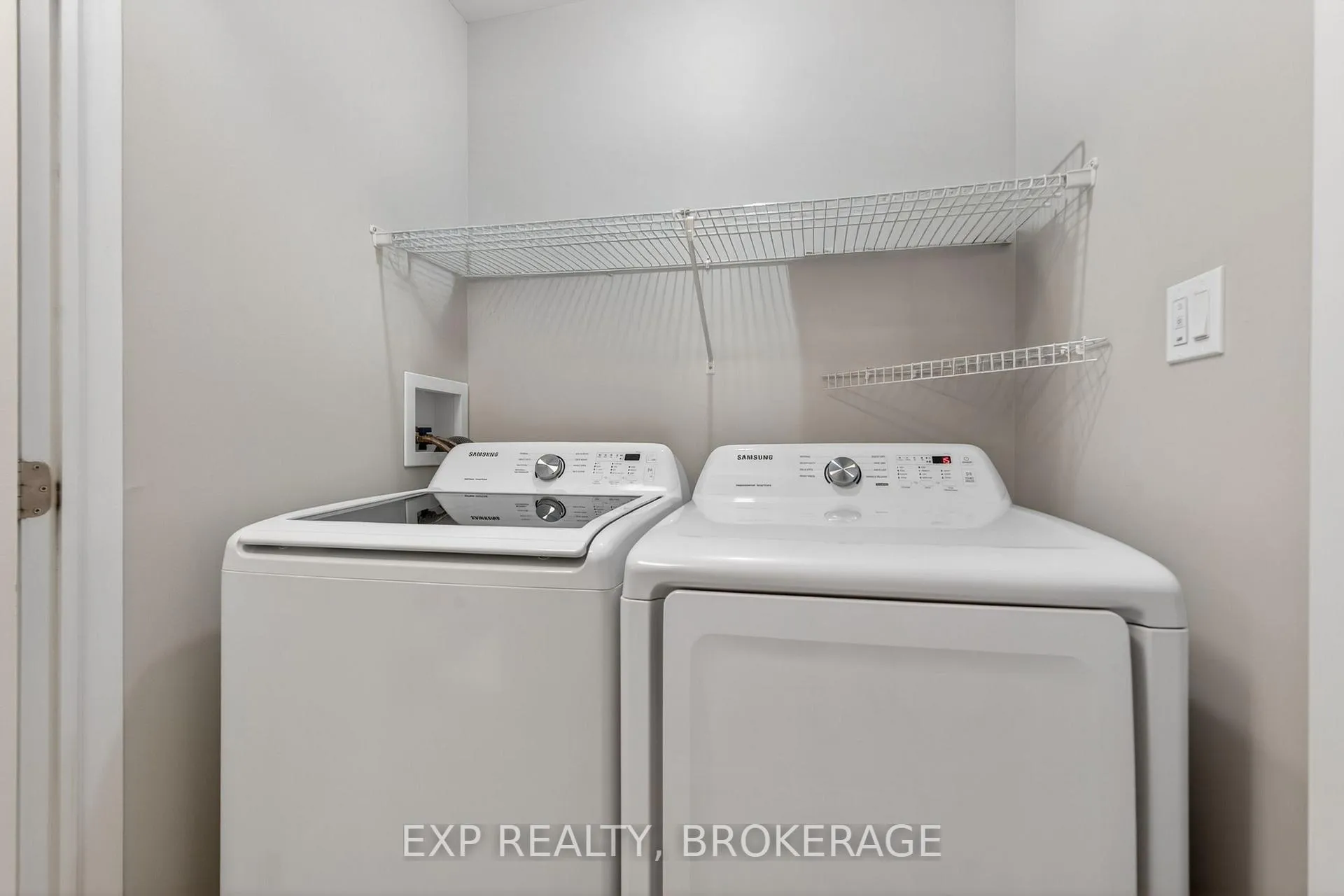 Photo 26 of 20 Ledgerock Court, Quinte West, Sidney Ward — HOMEH