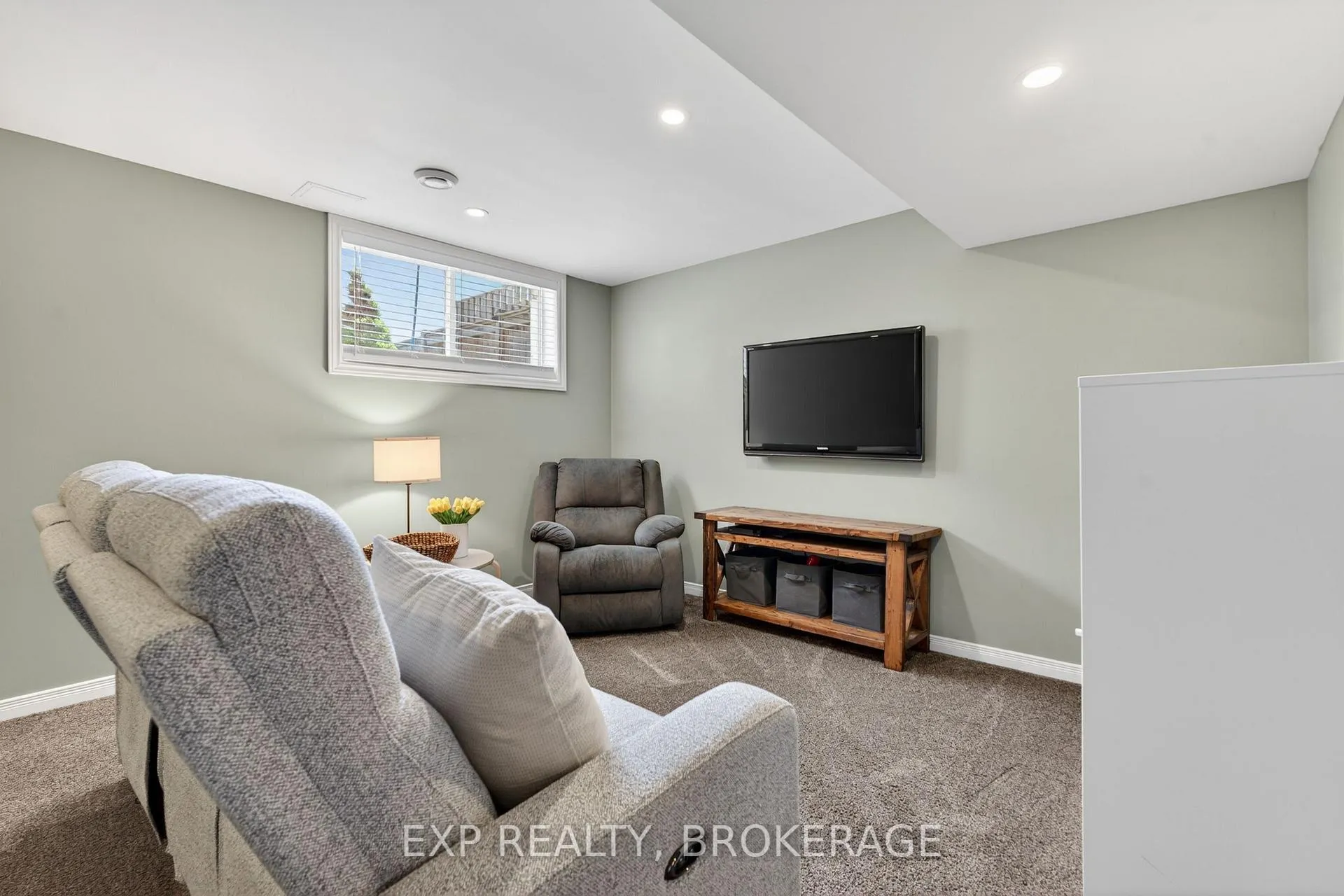 Photo 28 of 20 Ledgerock Court, Quinte West, Sidney Ward — HOMEH