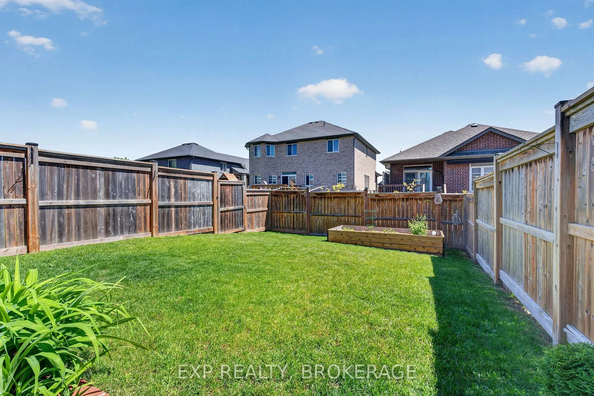 Photo 33 of 20 Ledgerock Court, Quinte West, Sidney Ward — HOMEH
