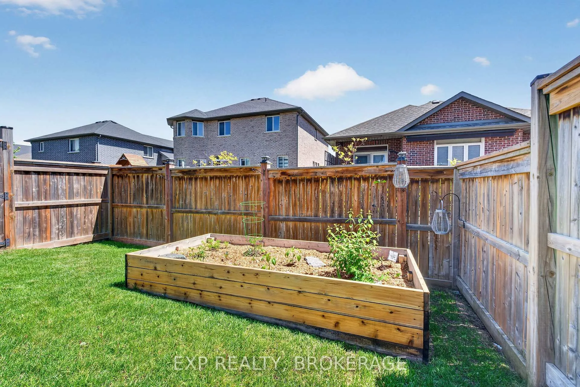Photo 35 of 20 Ledgerock Court, Quinte West, Sidney Ward — HOMEH