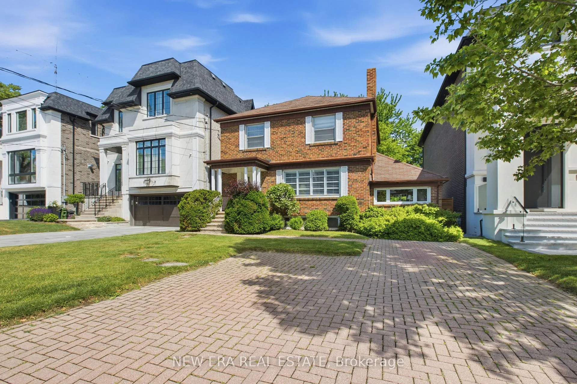 Photo 32 of 654 Bedford Park Avenue, Toronto, Bedford Park-Nortown — HOMEH