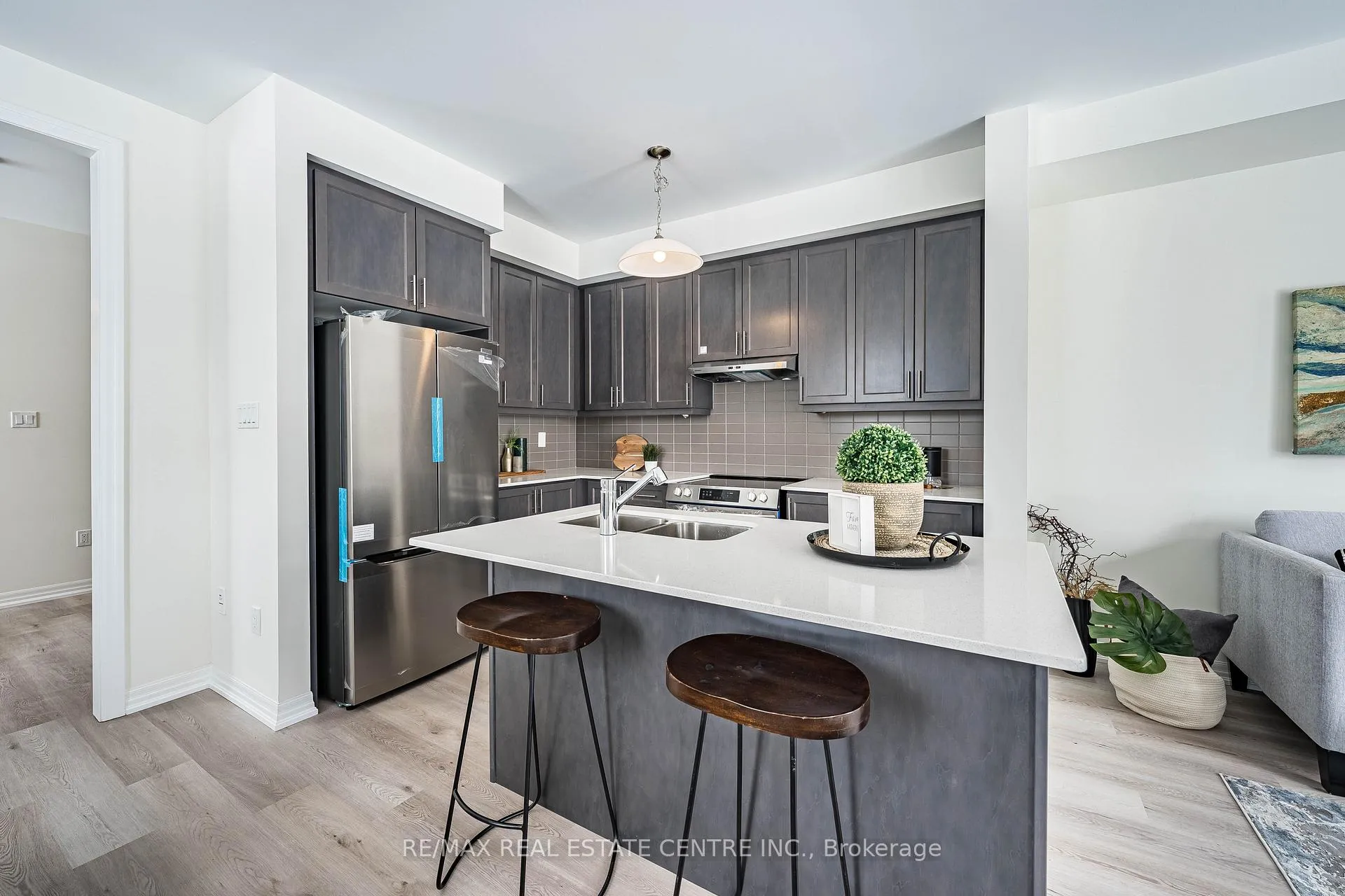 Photo 11 of 553 Ted Marks Drive, Oshawa, Kedron — HOMEH