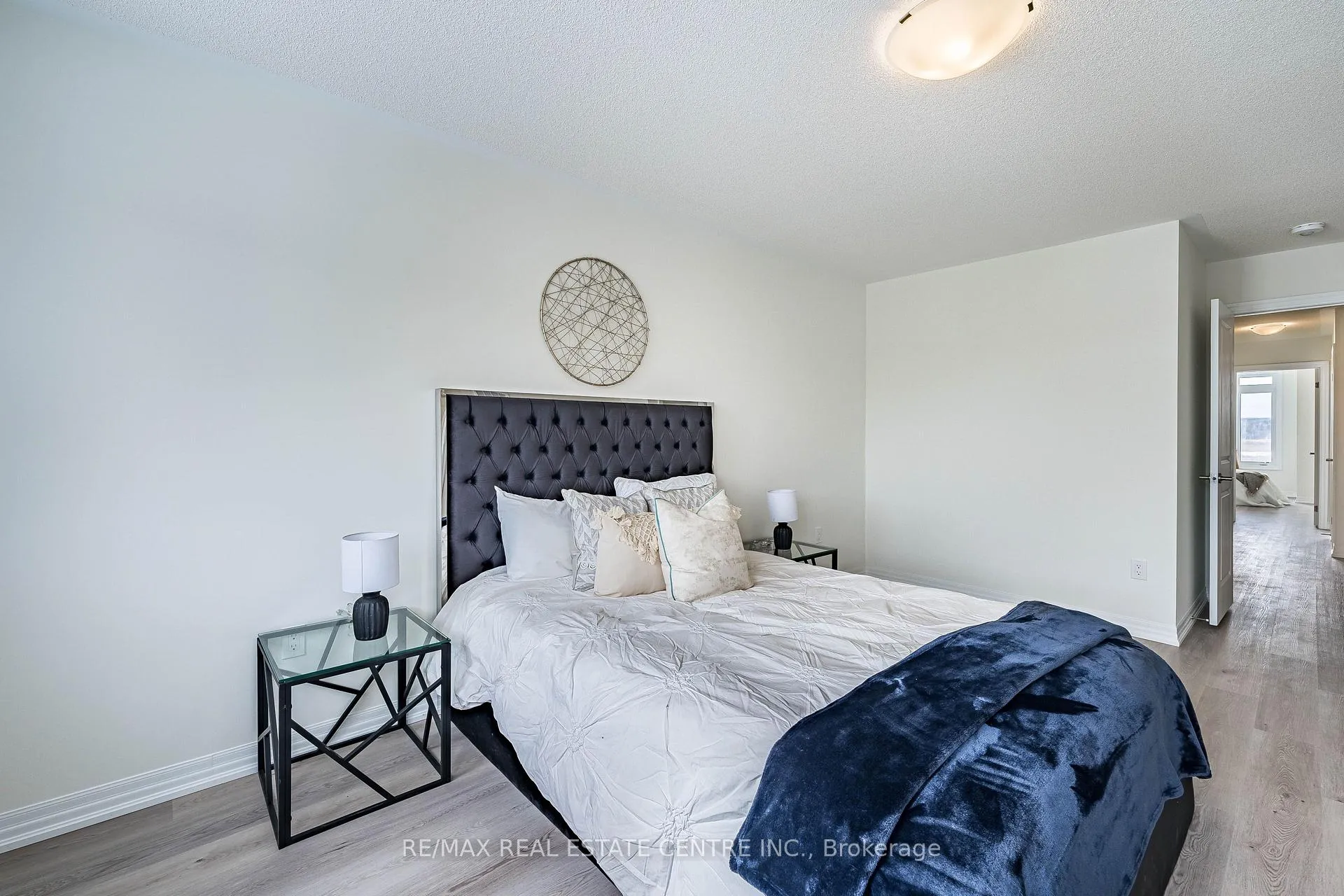 Photo 14 of 553 Ted Marks Drive, Oshawa, Kedron — HOMEH