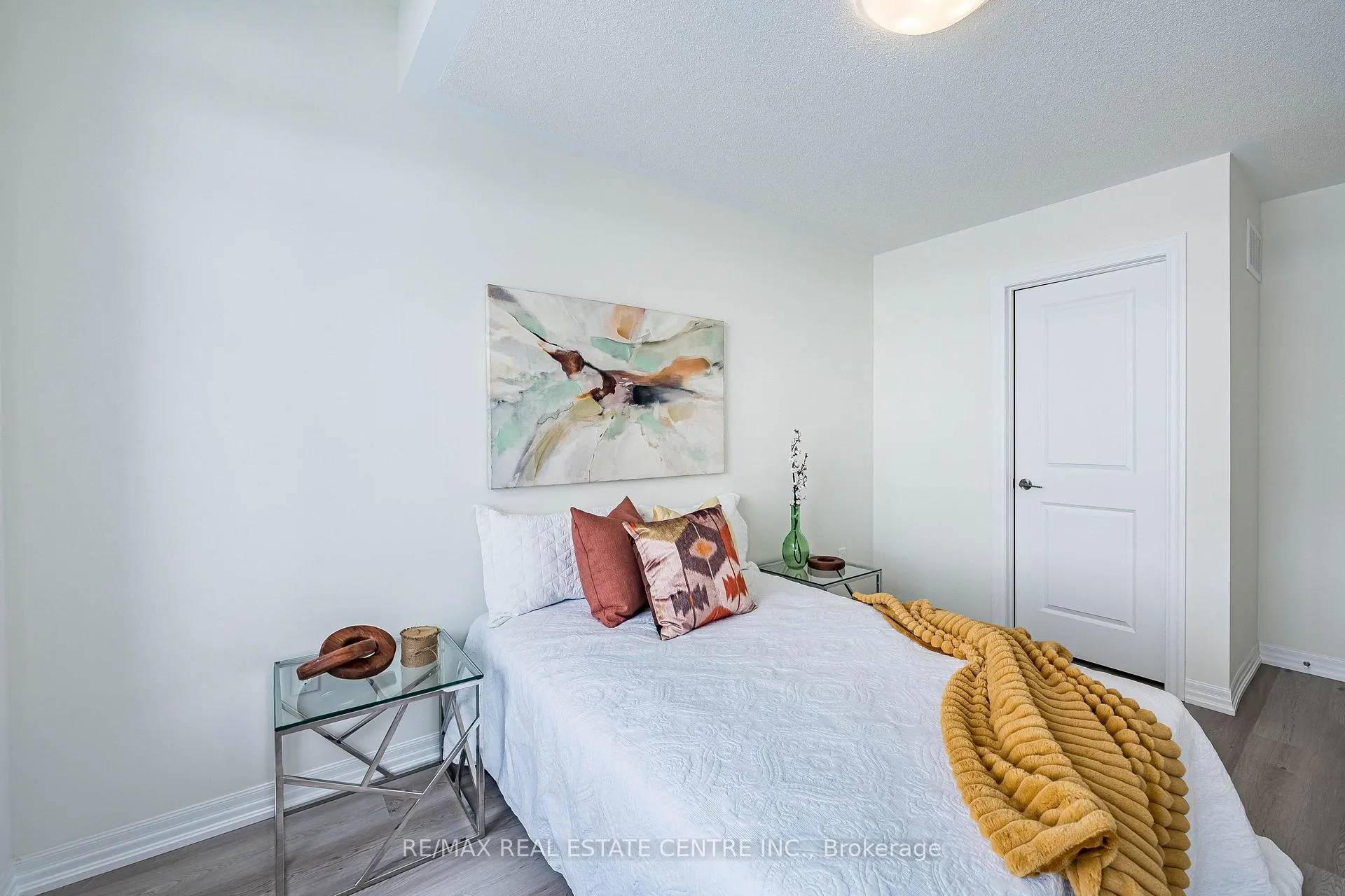 Photo 20 of 553 Ted Marks Drive, Oshawa, Kedron — HOMEH